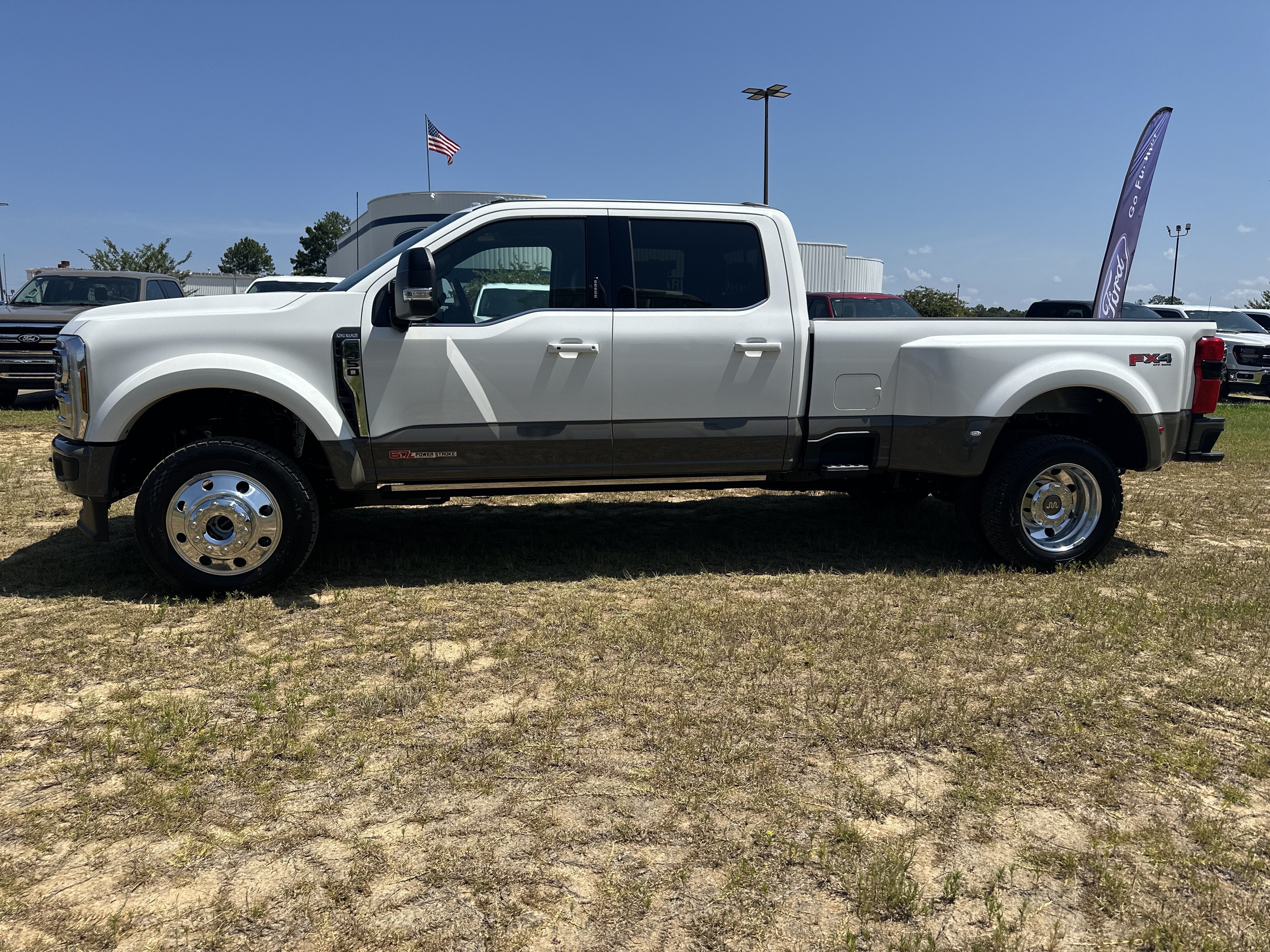 2026 Ford Super Duty F-450 DRW F-450® King Ranch®