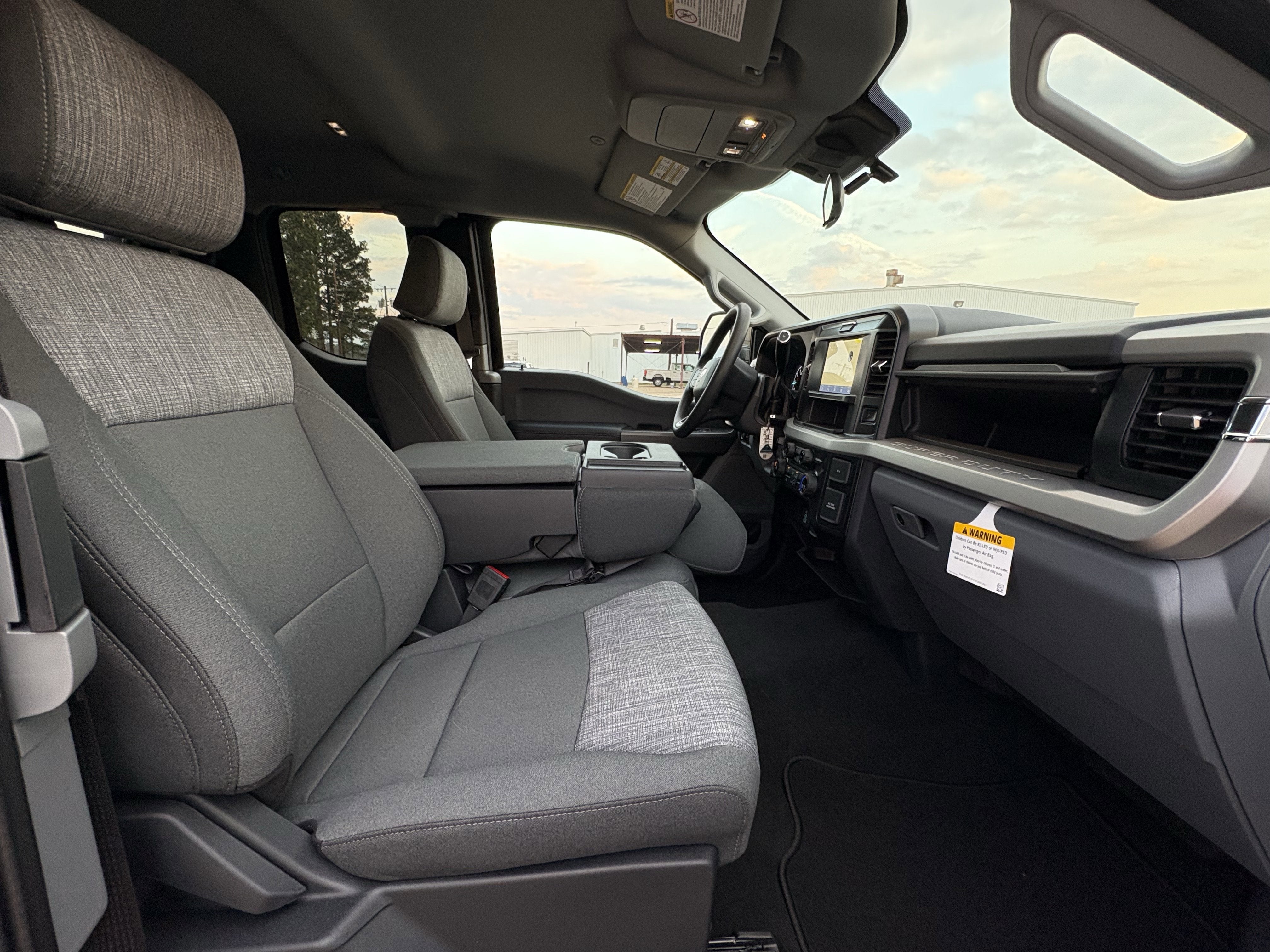 2026 Ford Super Duty F-350 SRW F-350® XLT