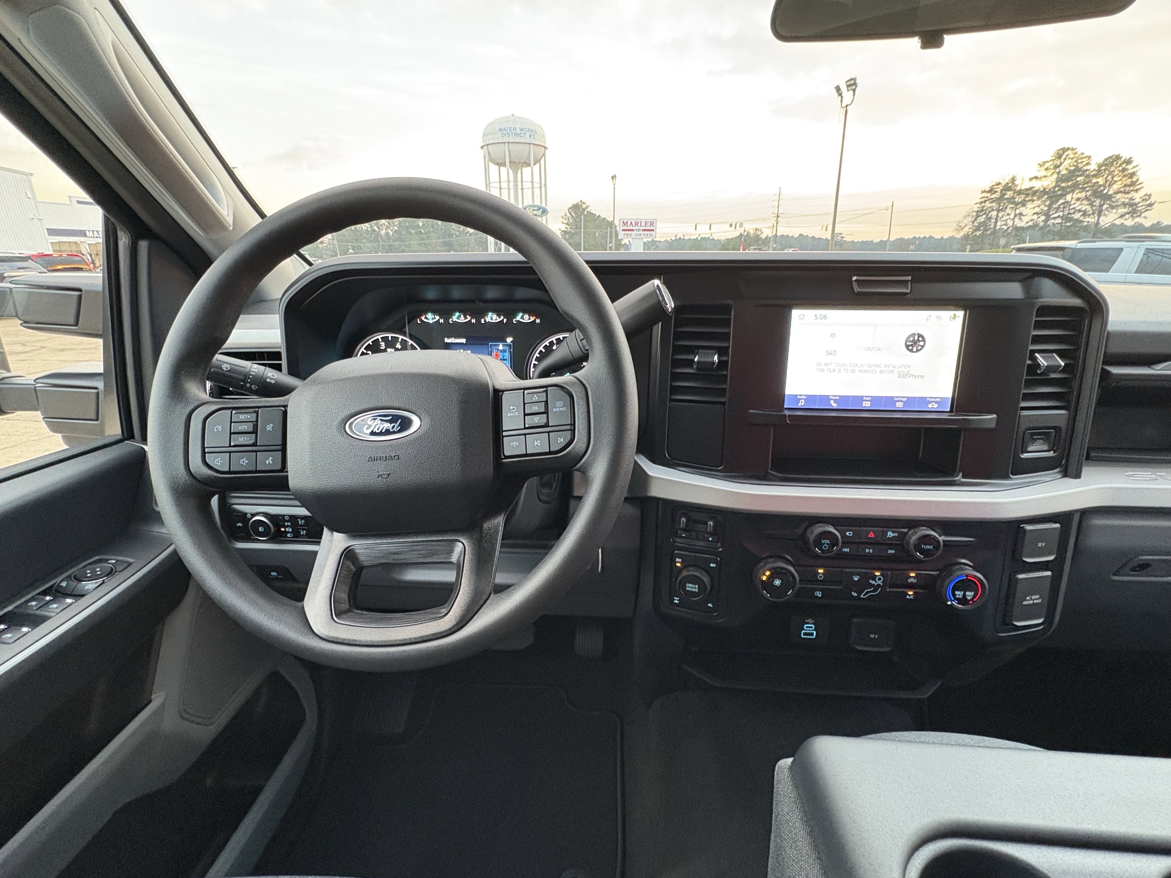 2026 Ford Super Duty F-350 SRW F-350® XLT