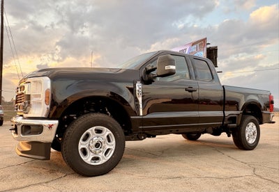 2026 Ford Super Duty F-350 SRW F-350® XLT