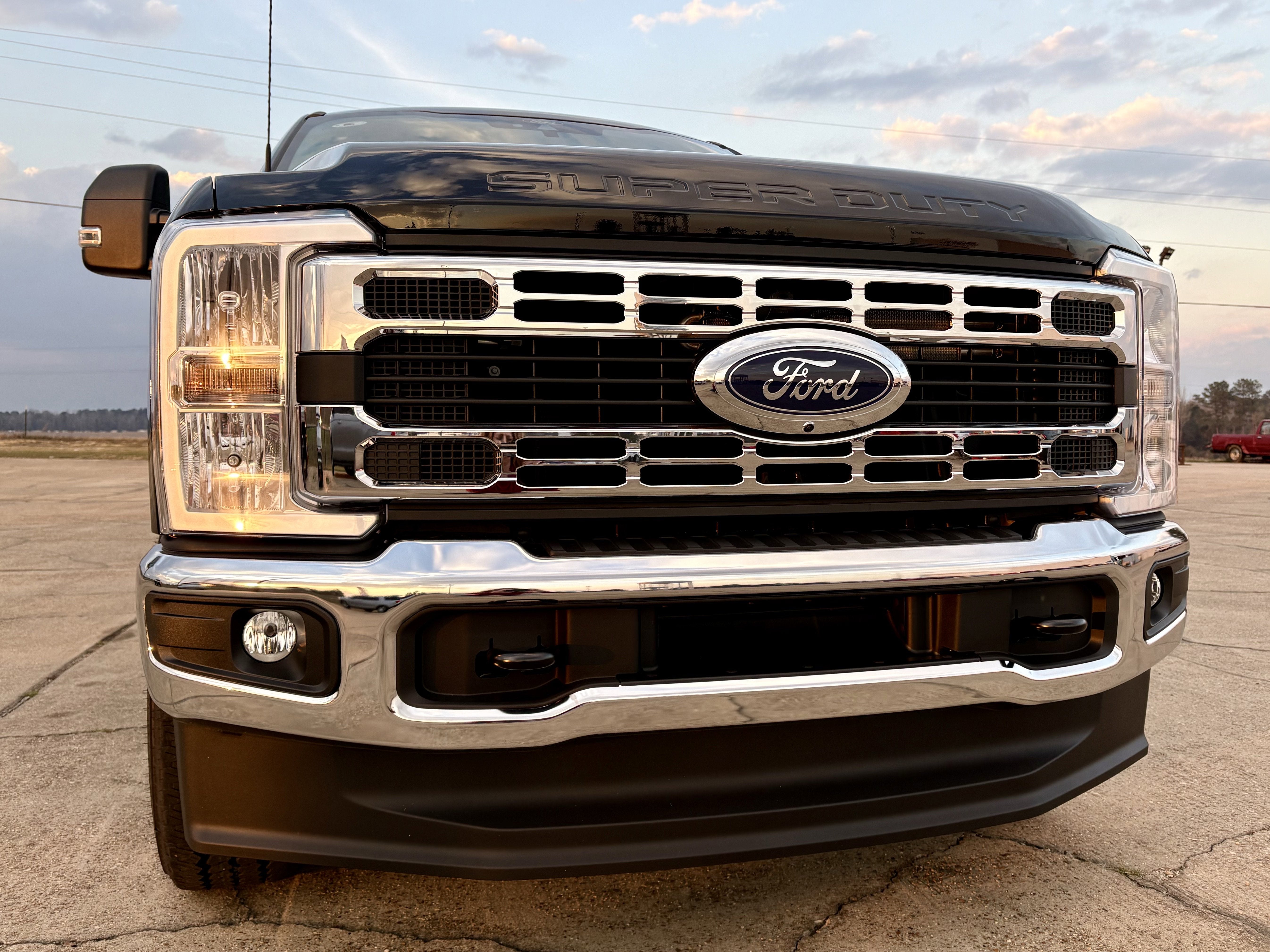 2026 Ford Super Duty F-350 SRW F-350® XLT