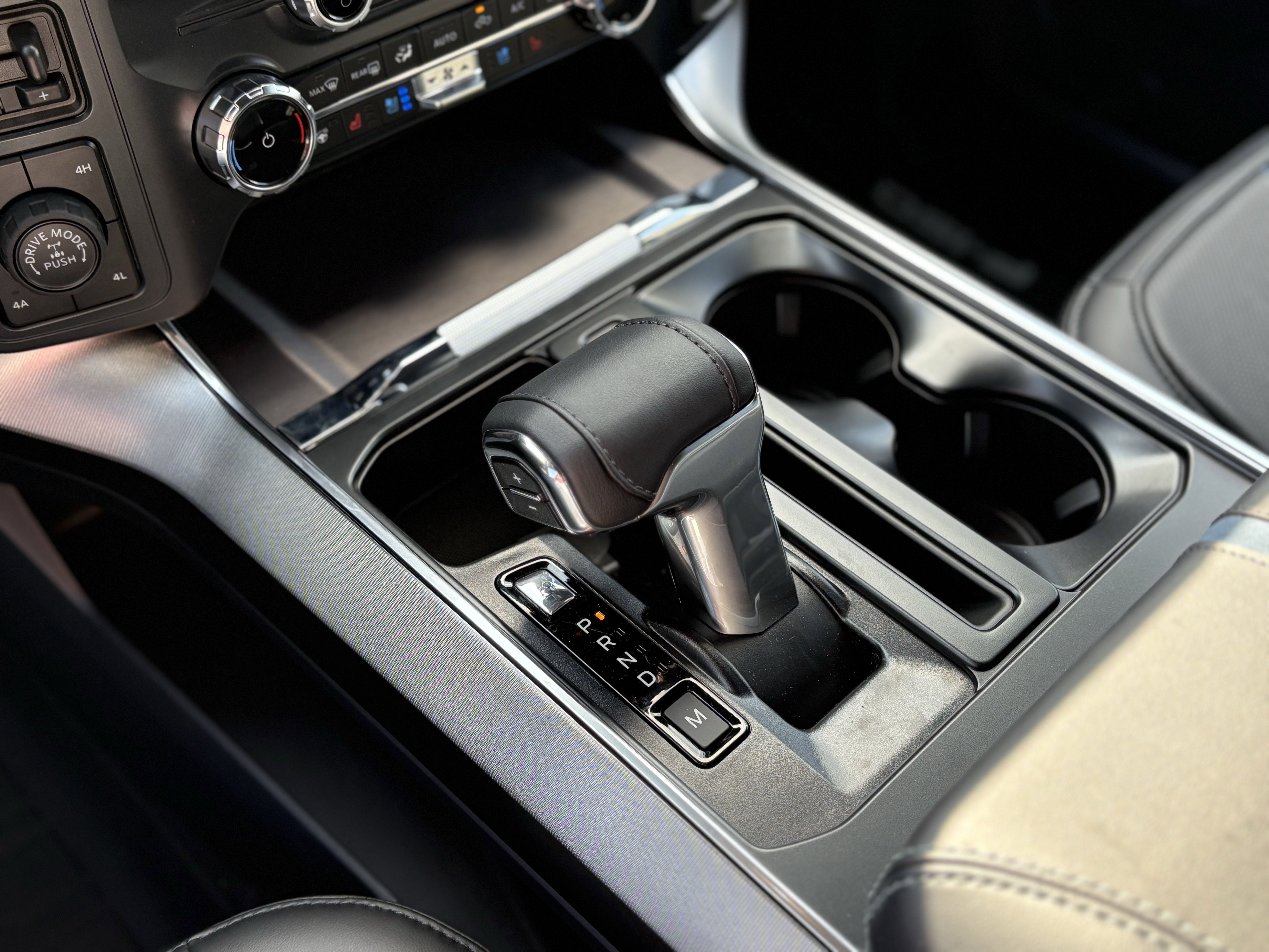 2025 Ford F-150 Platinum®