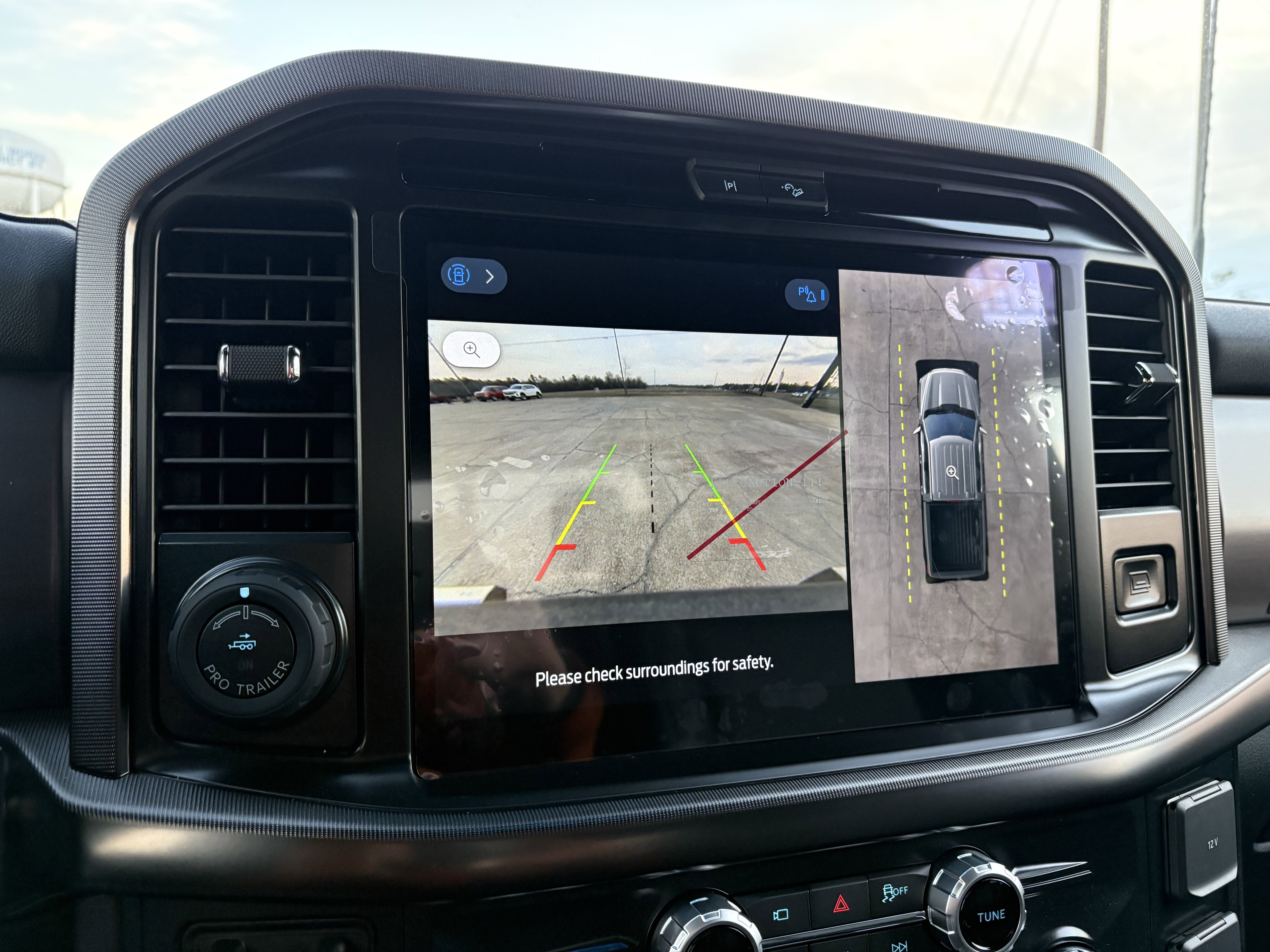 2025 Ford F-150 Platinum®