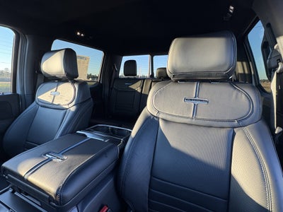 2025 Ford F-150 Platinum®