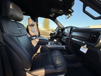 2025 Ford F-150 Platinum®