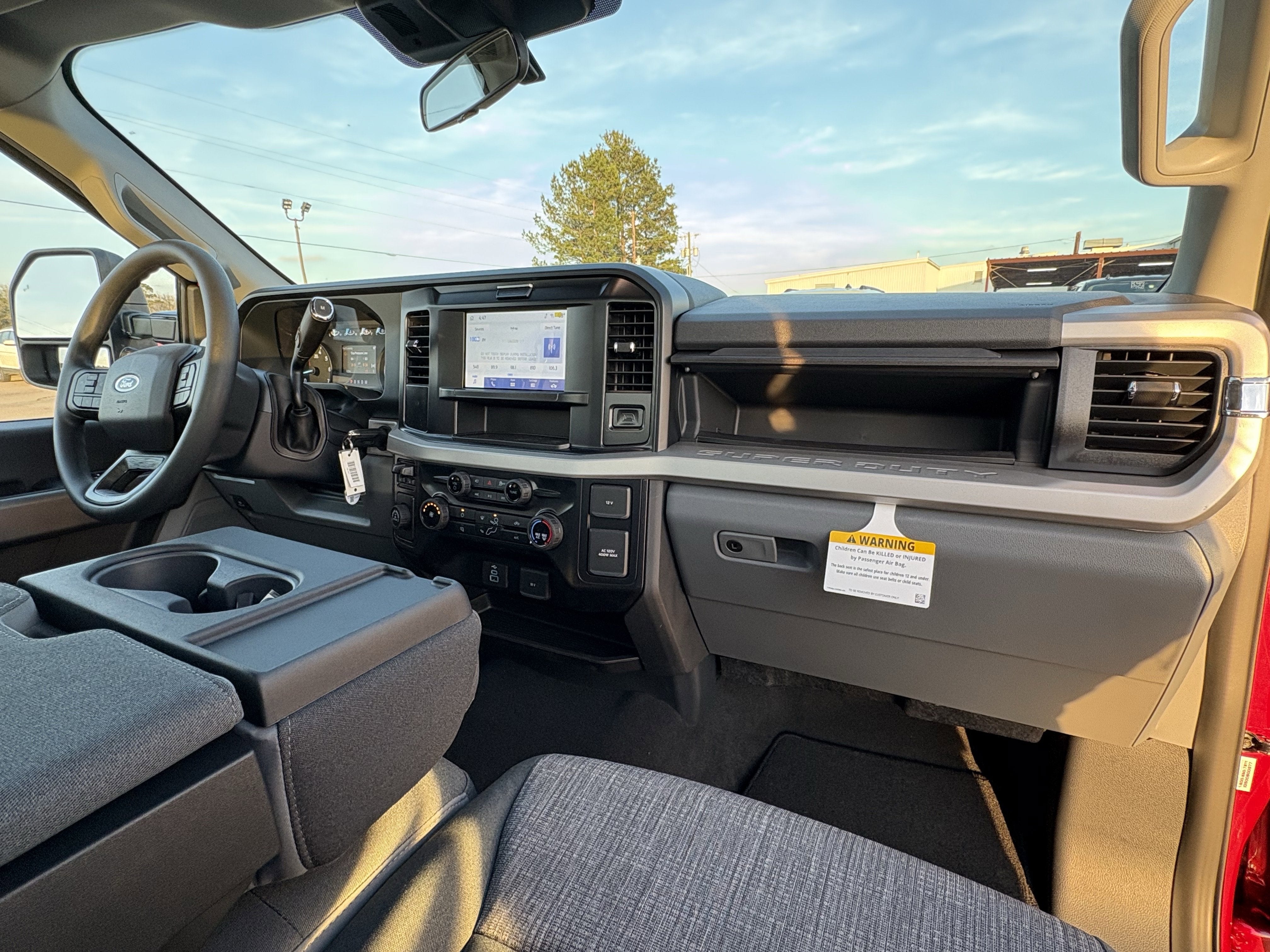 2026 Ford Super Duty F-350 SRW F-350® XLT