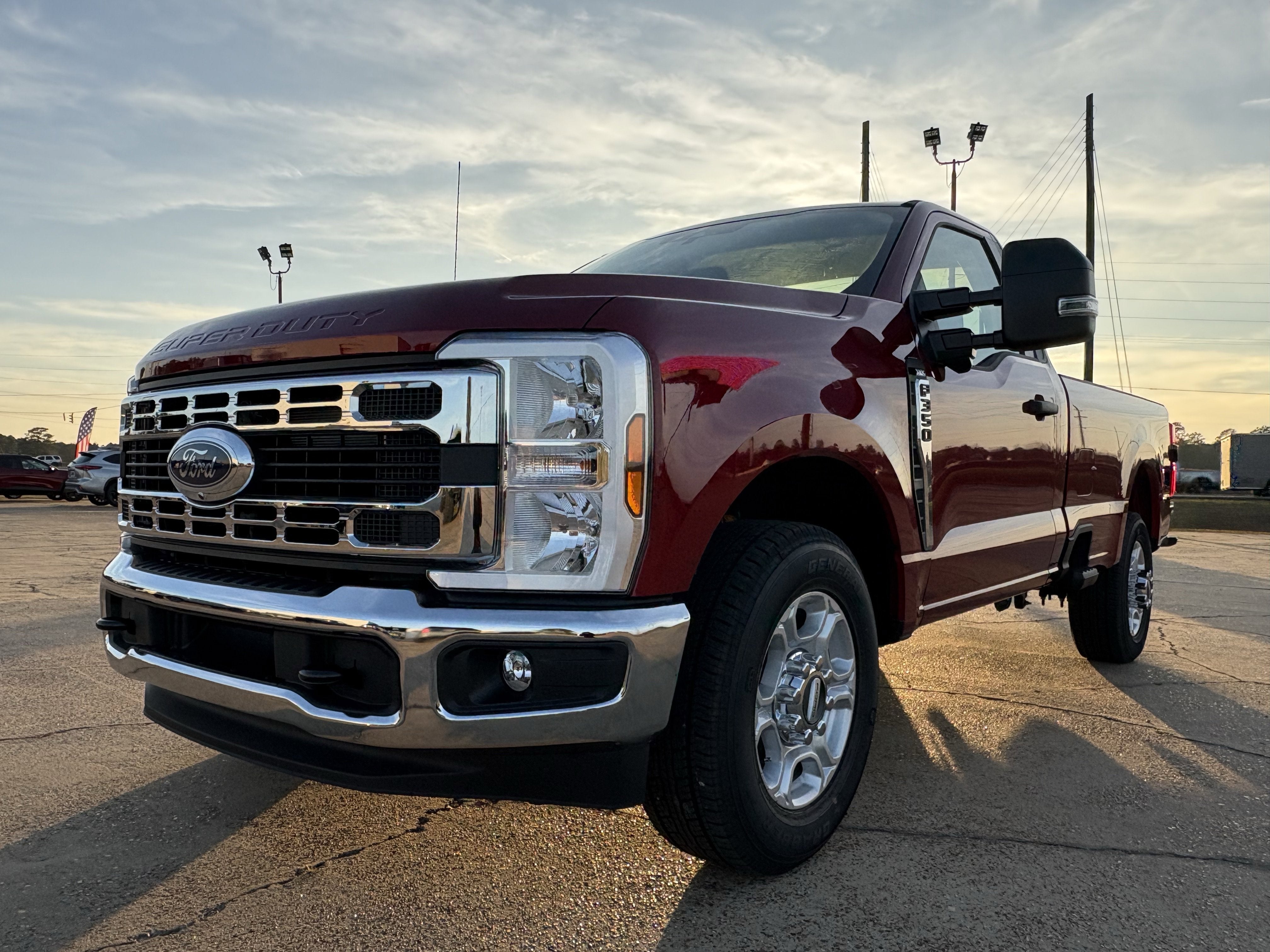 2026 Ford Super Duty F-350 SRW F-350® XLT