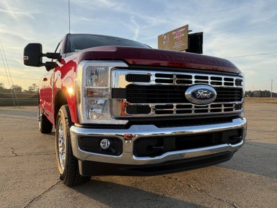 2026 Ford Super Duty F-350 SRW F-350® XLT