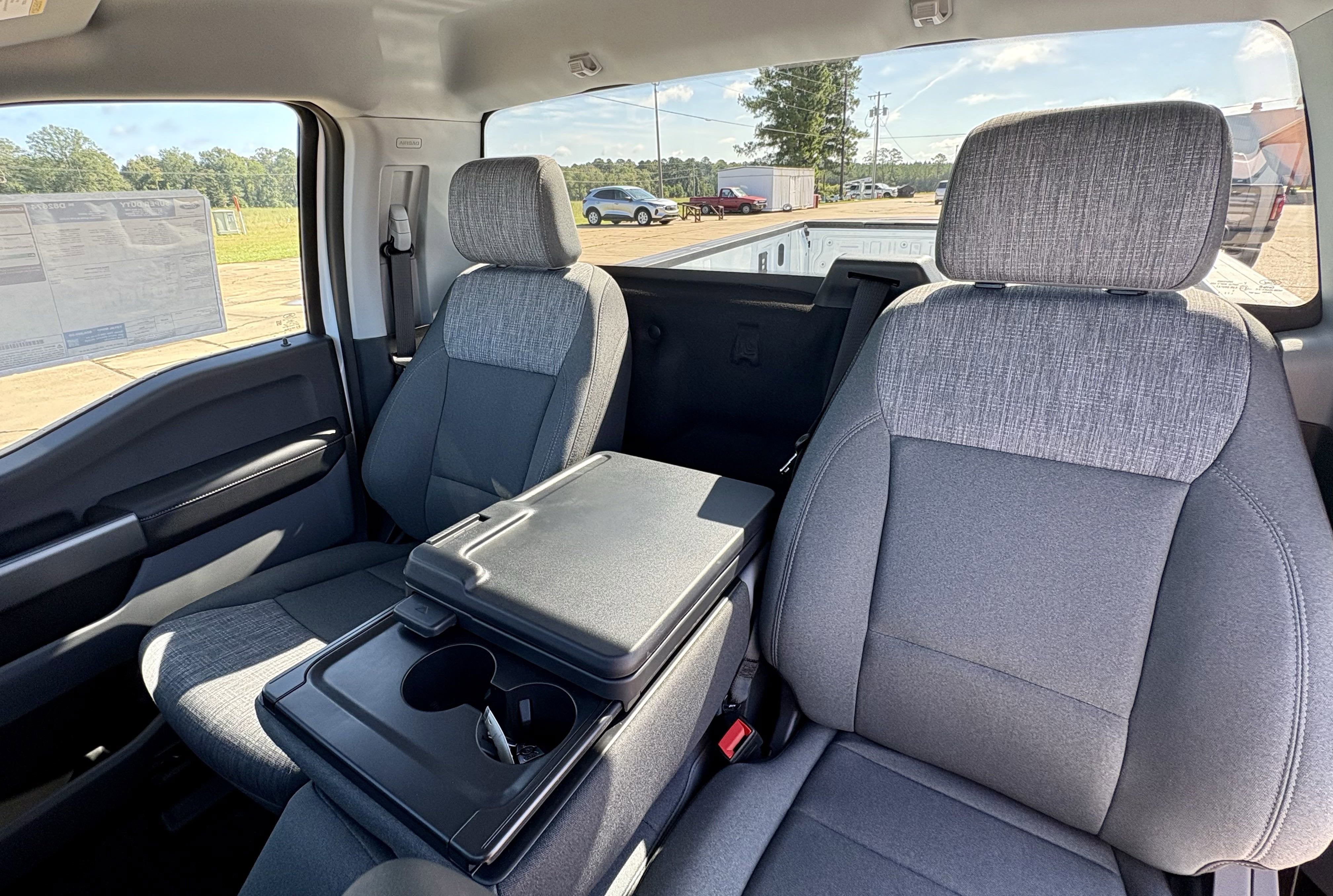 2025 Ford Super Duty F-350 SRW F-350® XLT