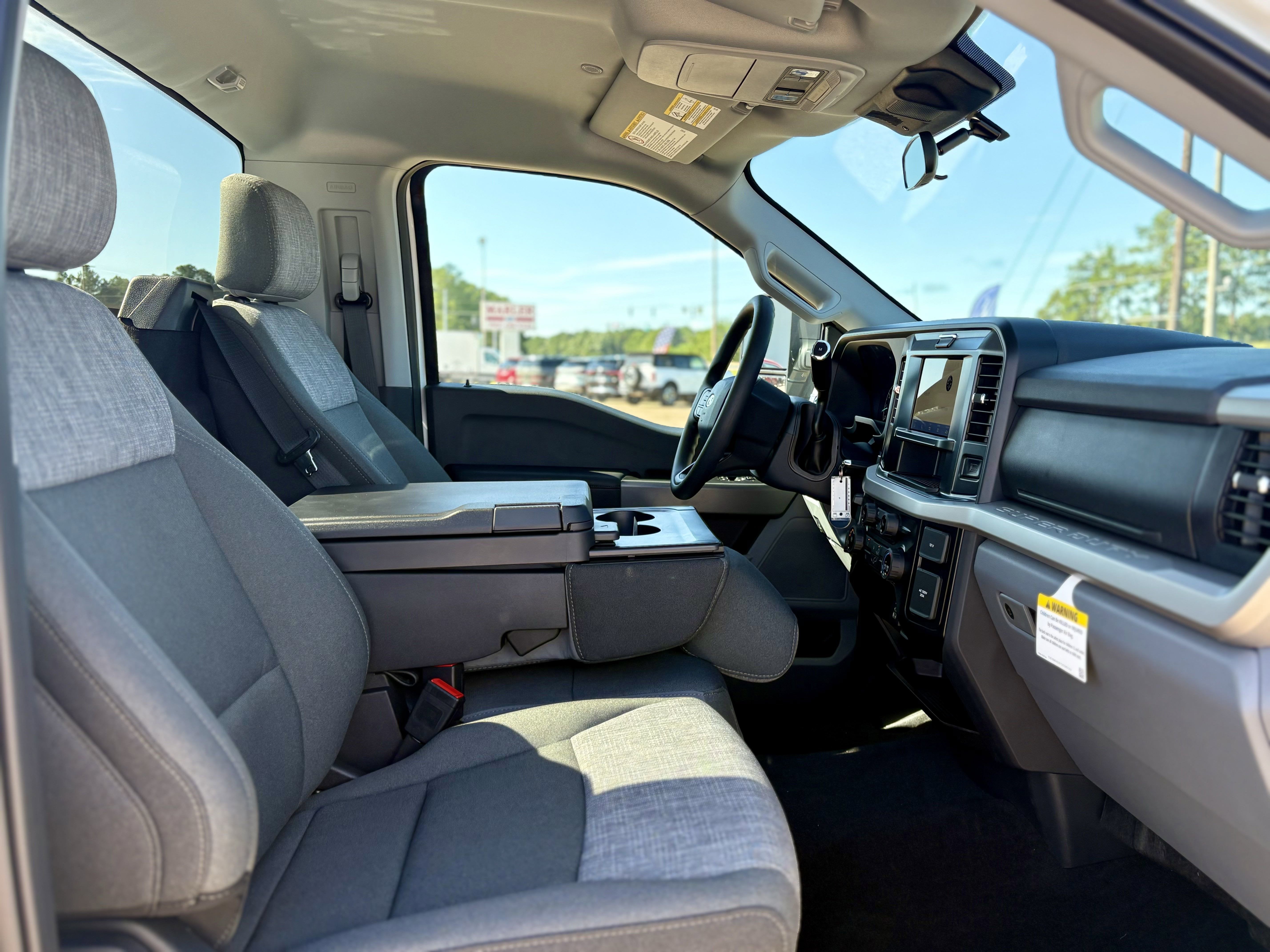 2025 Ford Super Duty F-350 SRW F-350® XLT