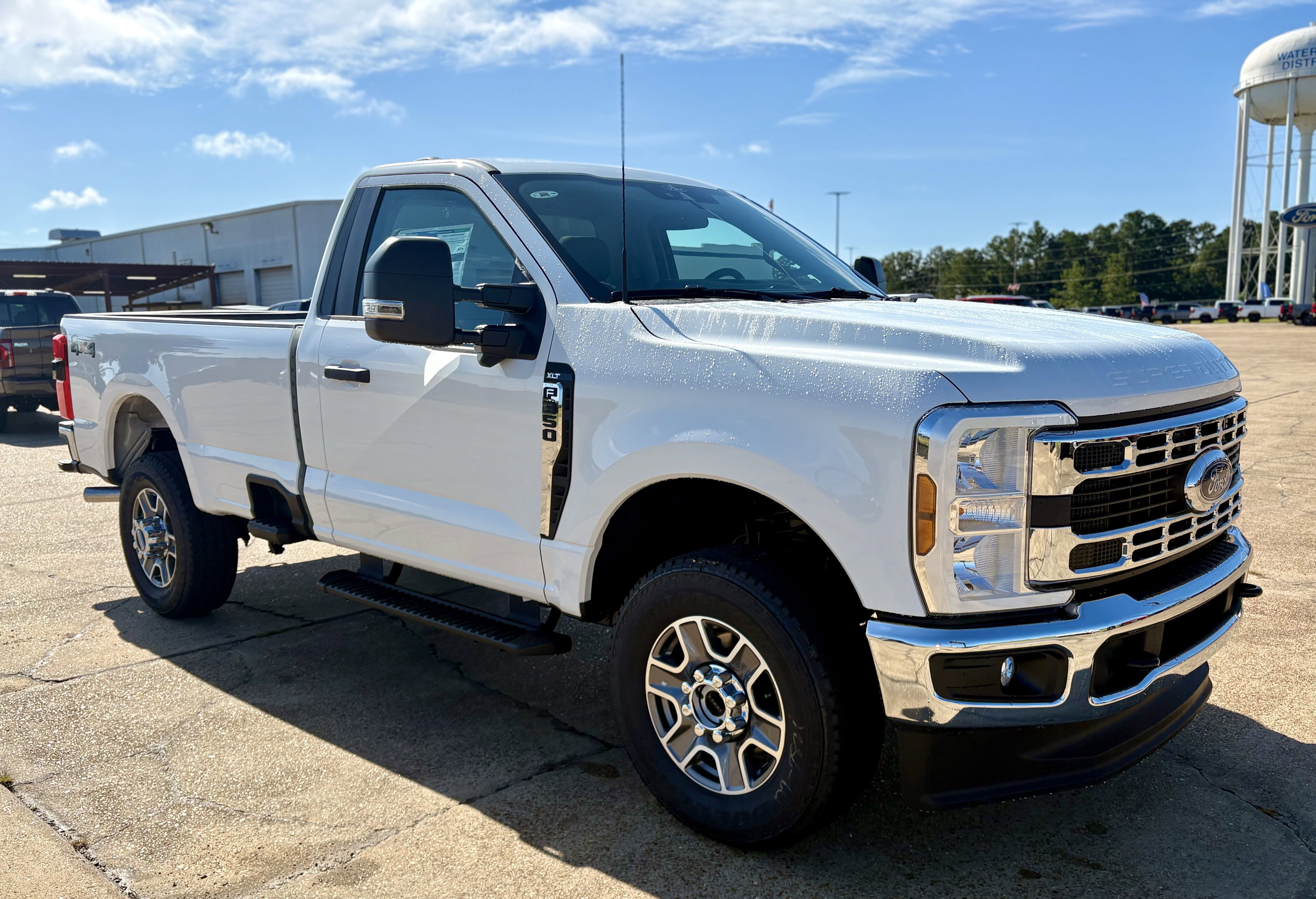 2025 Ford Super Duty F-350 SRW F-350® XLT
