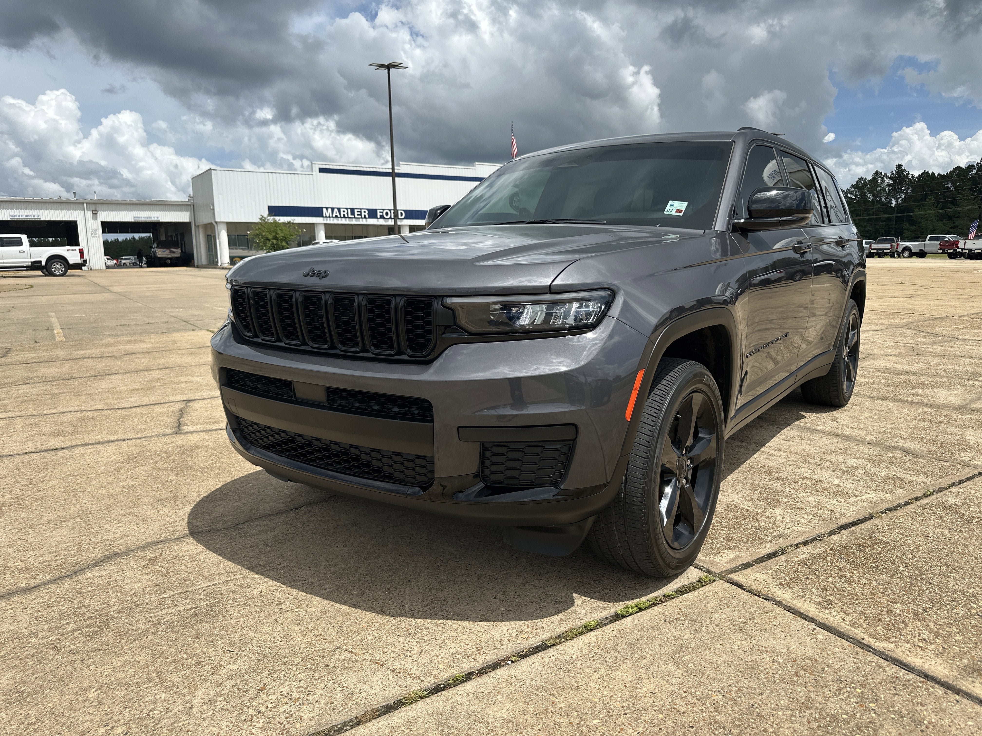 2024 Jeep Grand Cherokee L Laredo