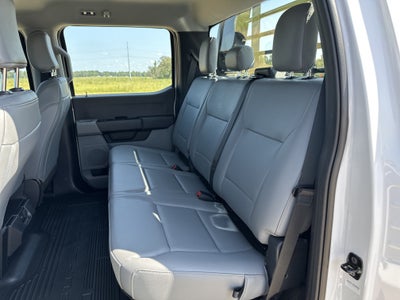 2026 Ford F-350 Chassis Cab Base