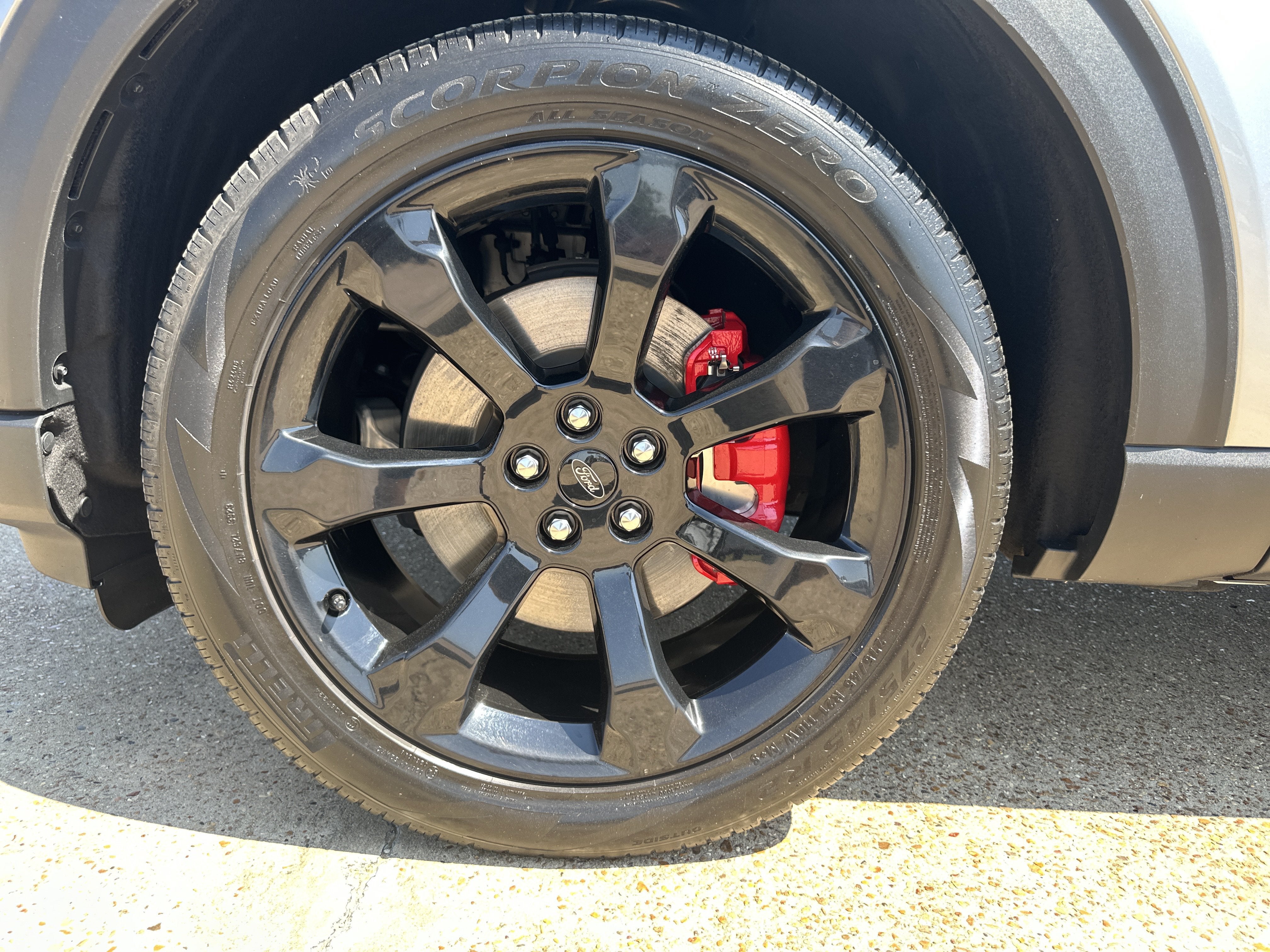 2023 Ford Explorer ST