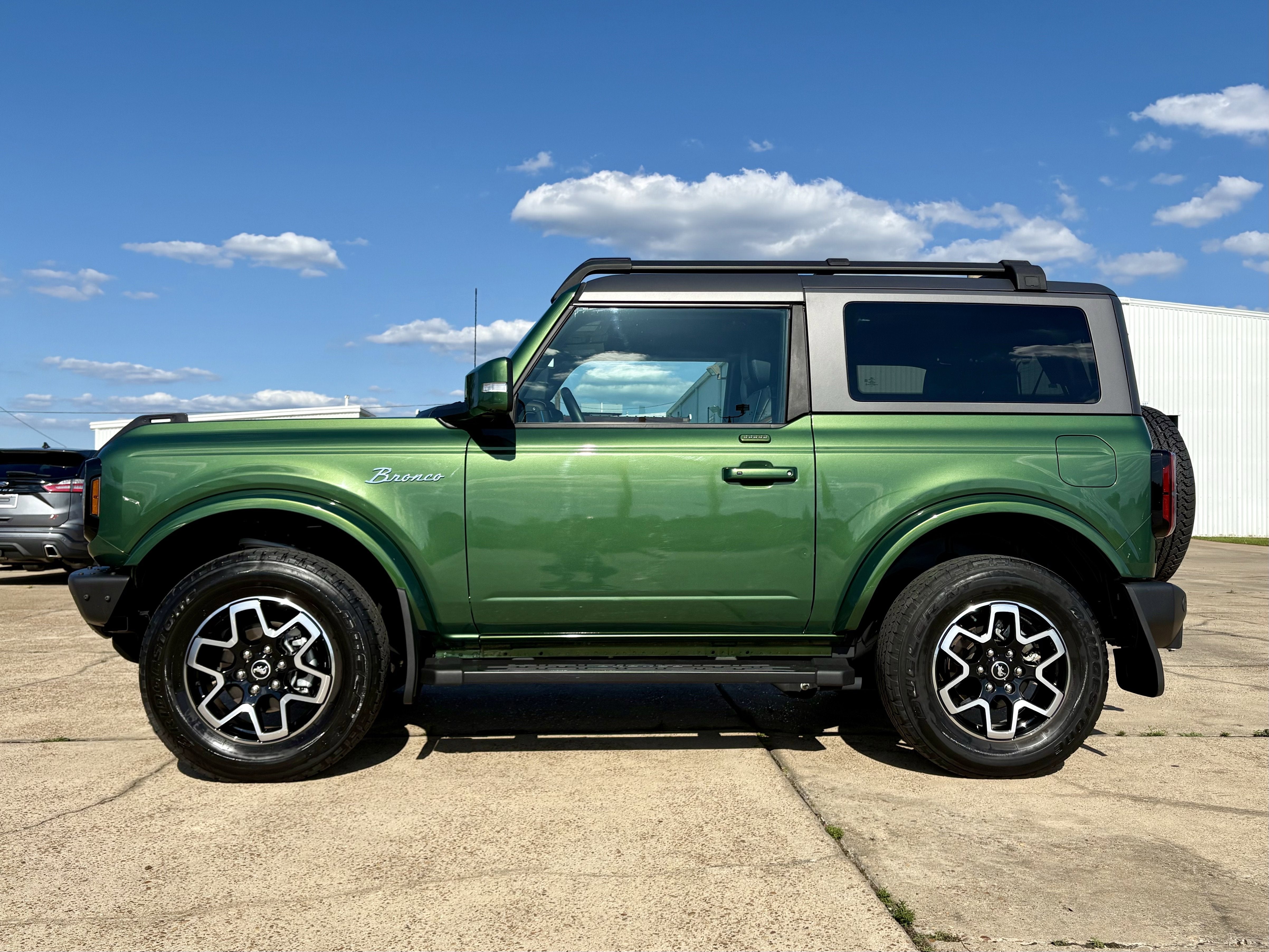 2022 Ford Bronco Base