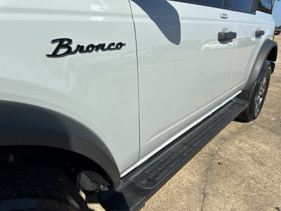 2022 Ford Bronco Base