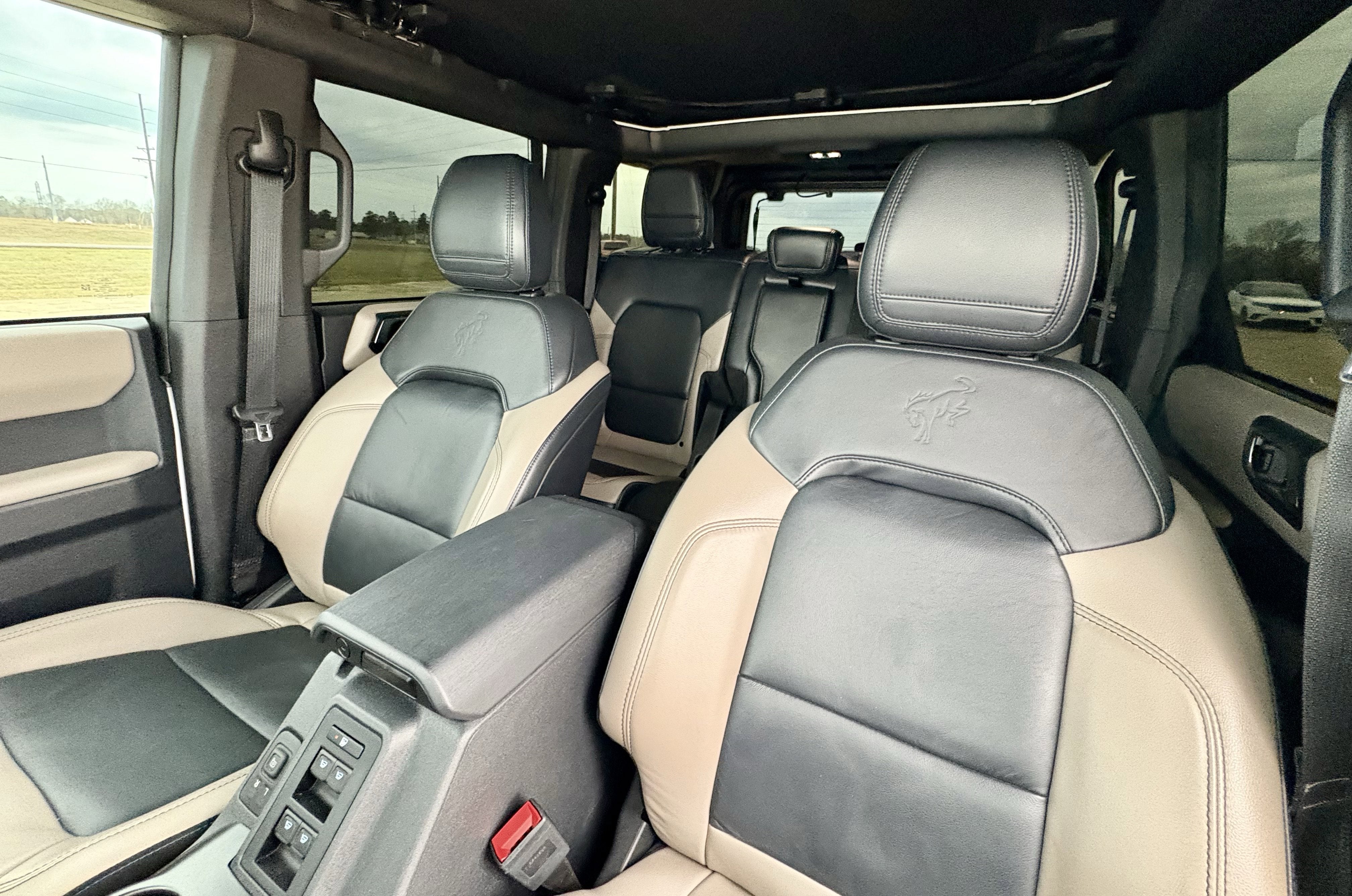 2023 Ford Bronco Base