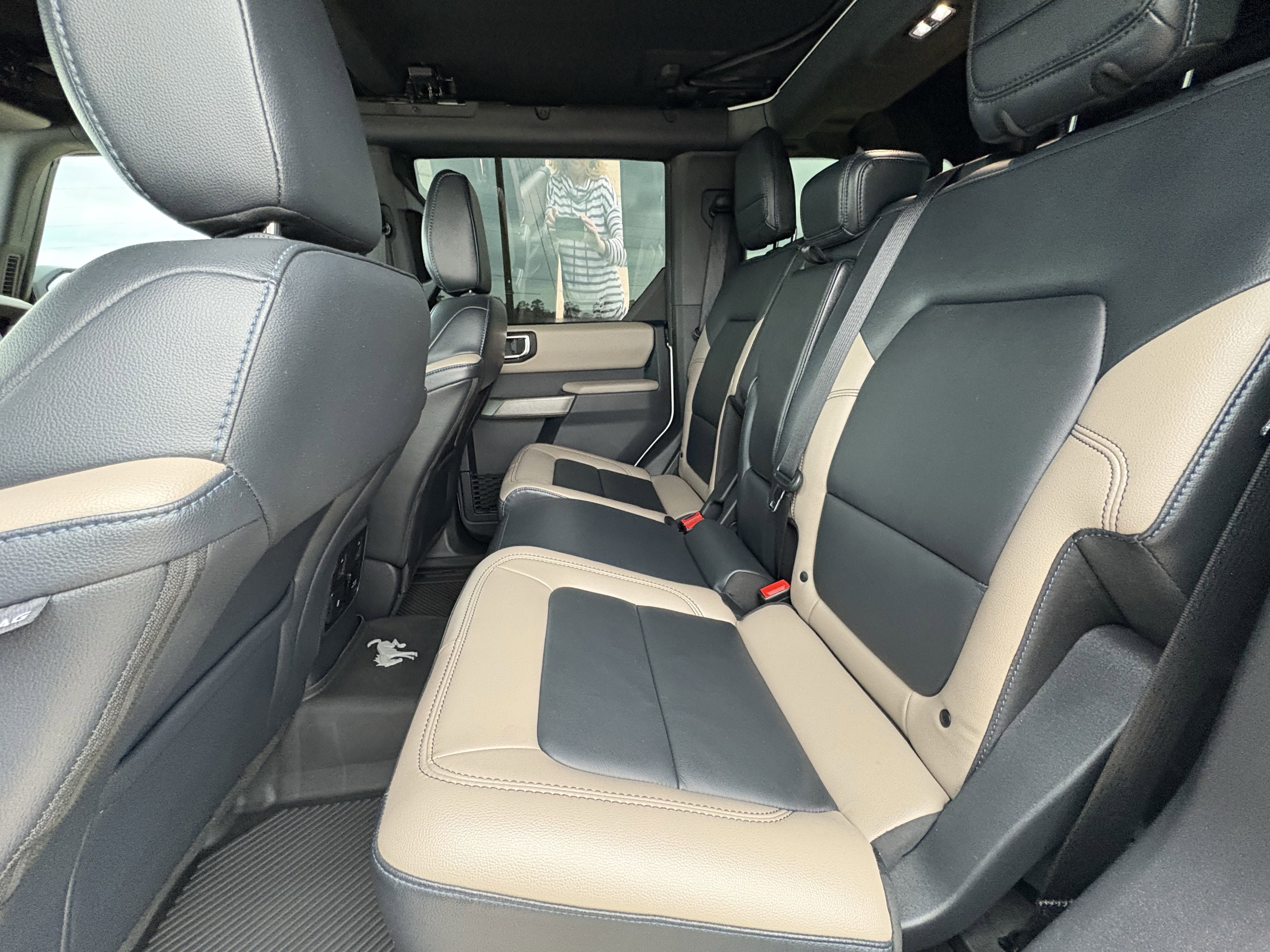 2023 Ford Bronco Base