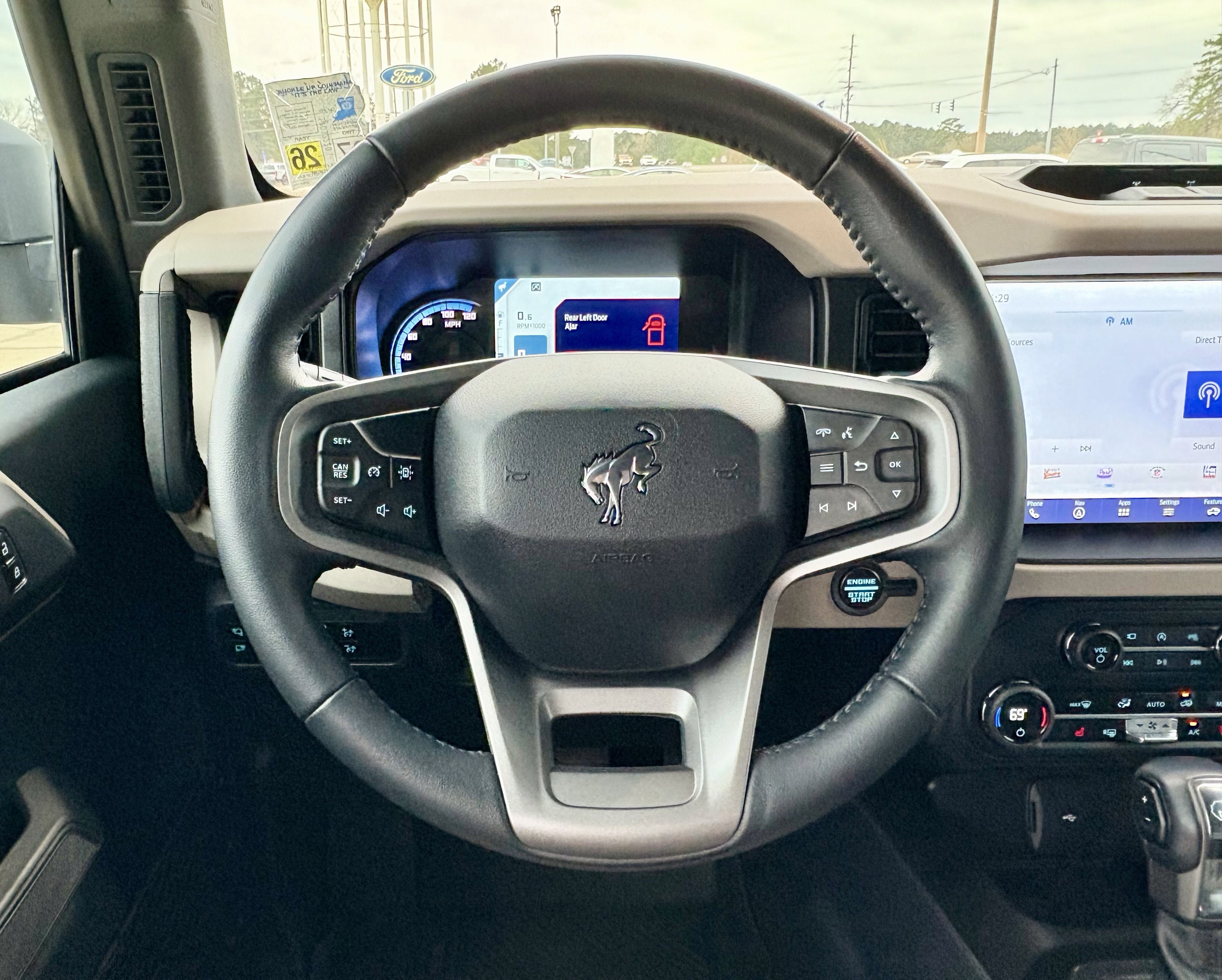 2023 Ford Bronco Base