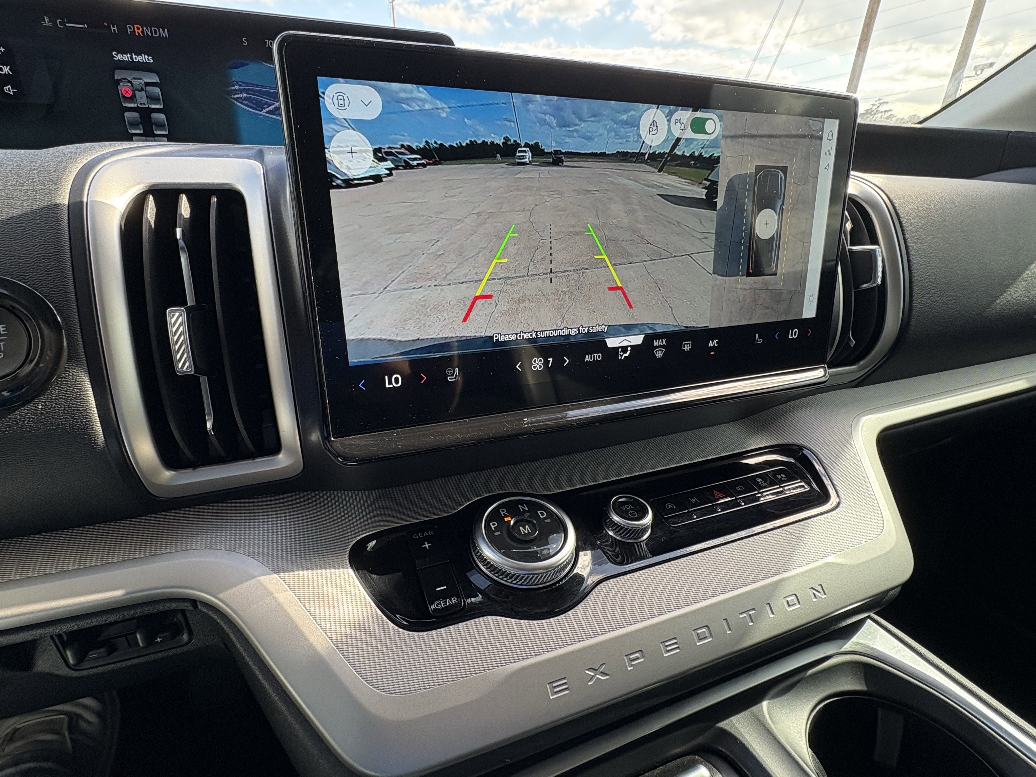 2025 Ford Expedition Active