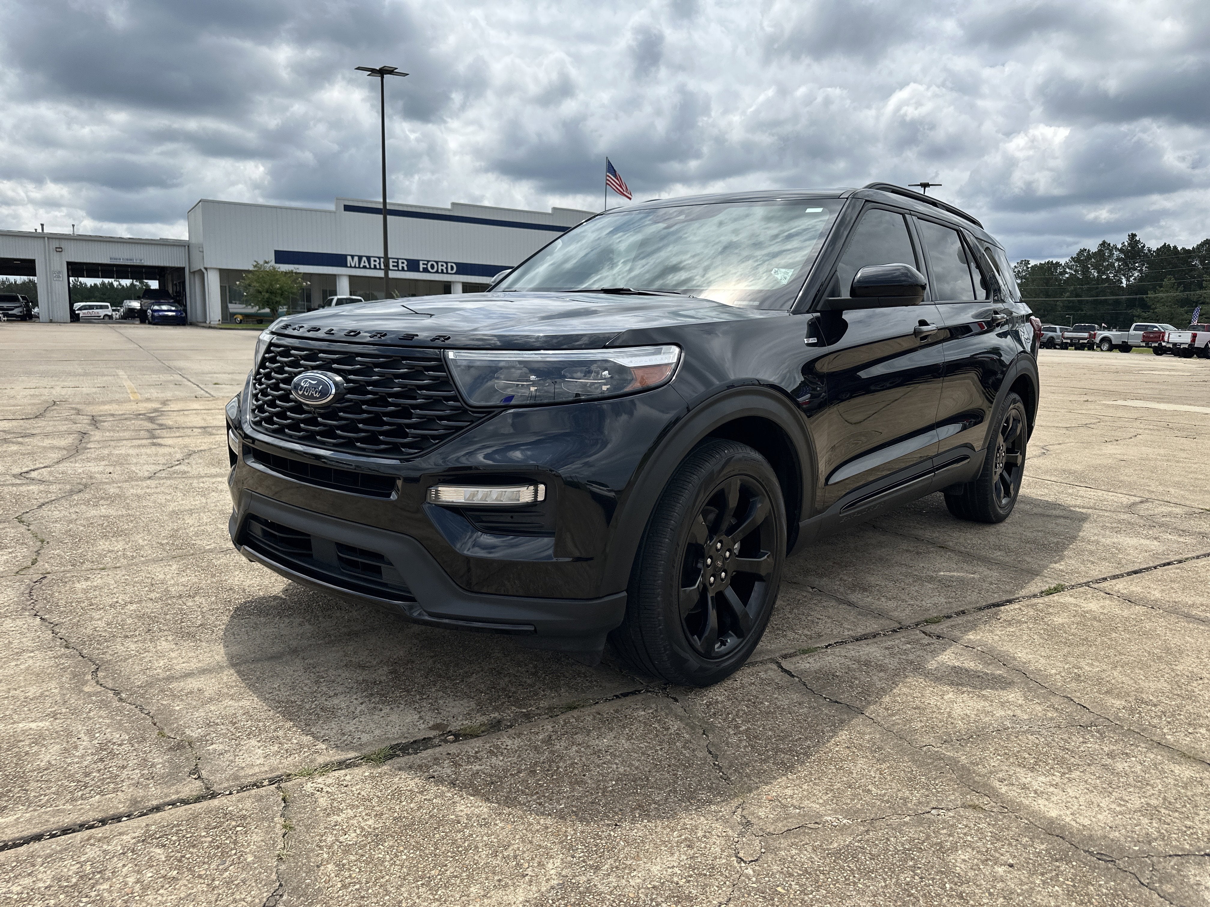 2022 Ford Explorer ST-Line