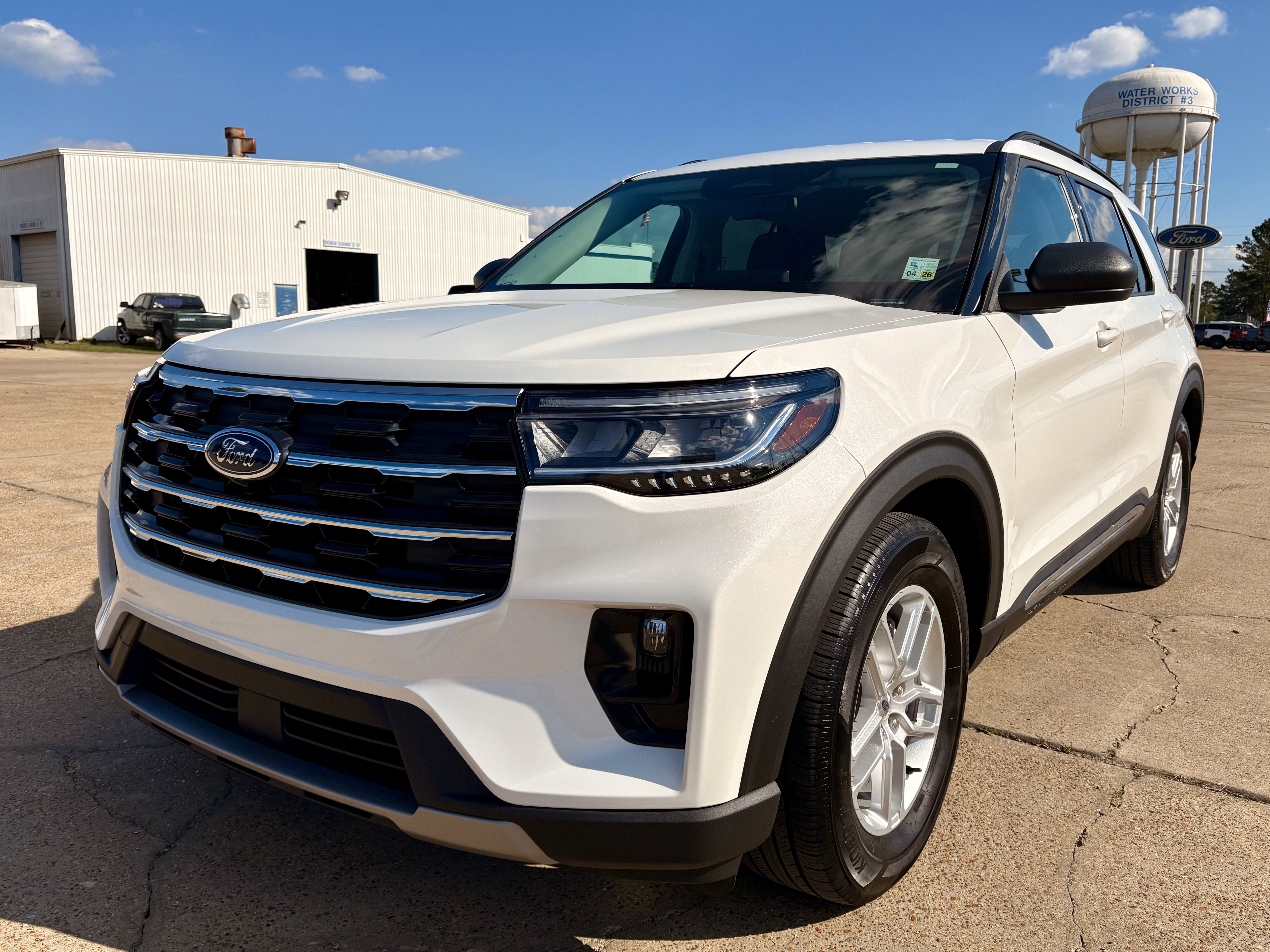 2025 Ford Explorer Active