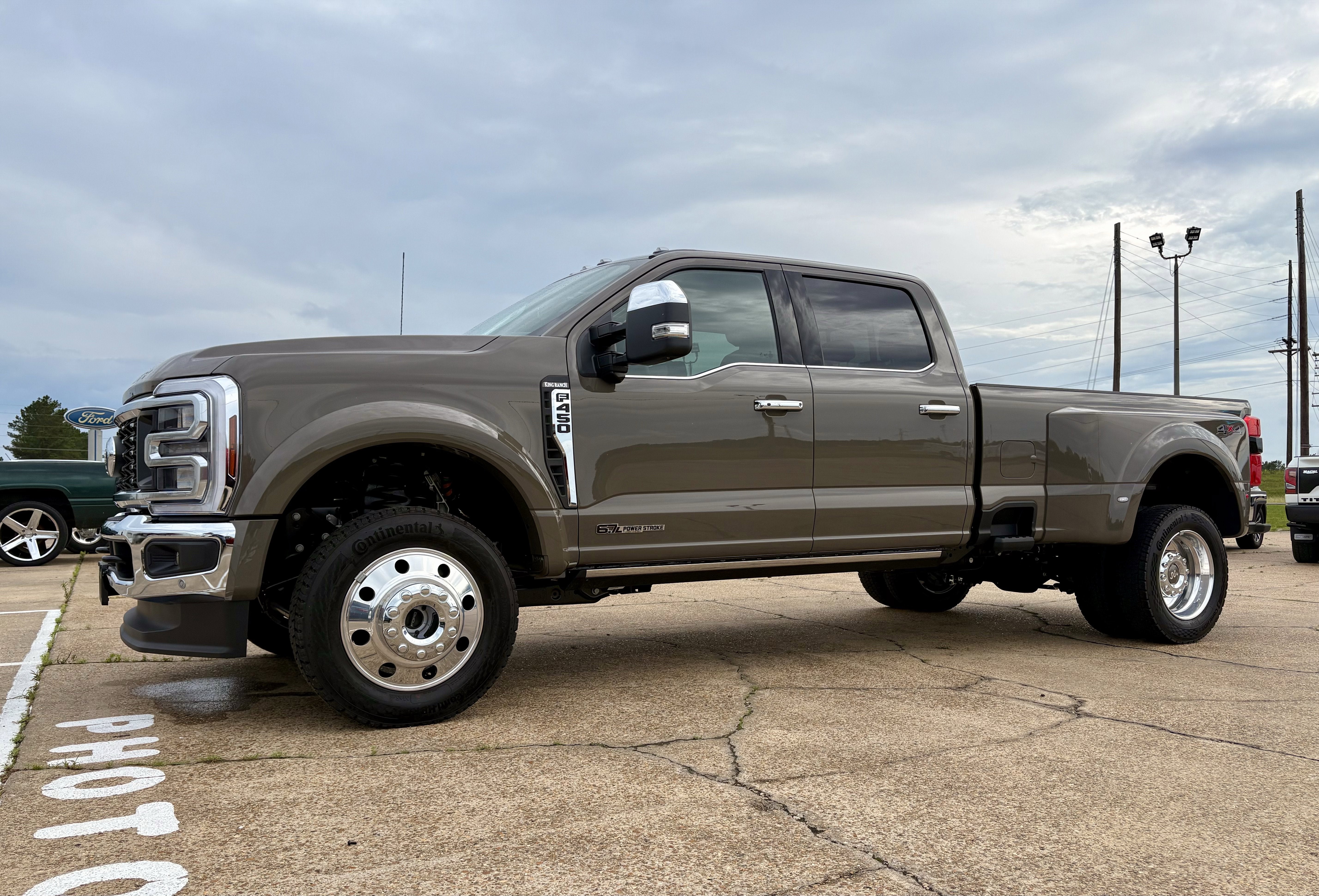 2026 Ford F-450 Base