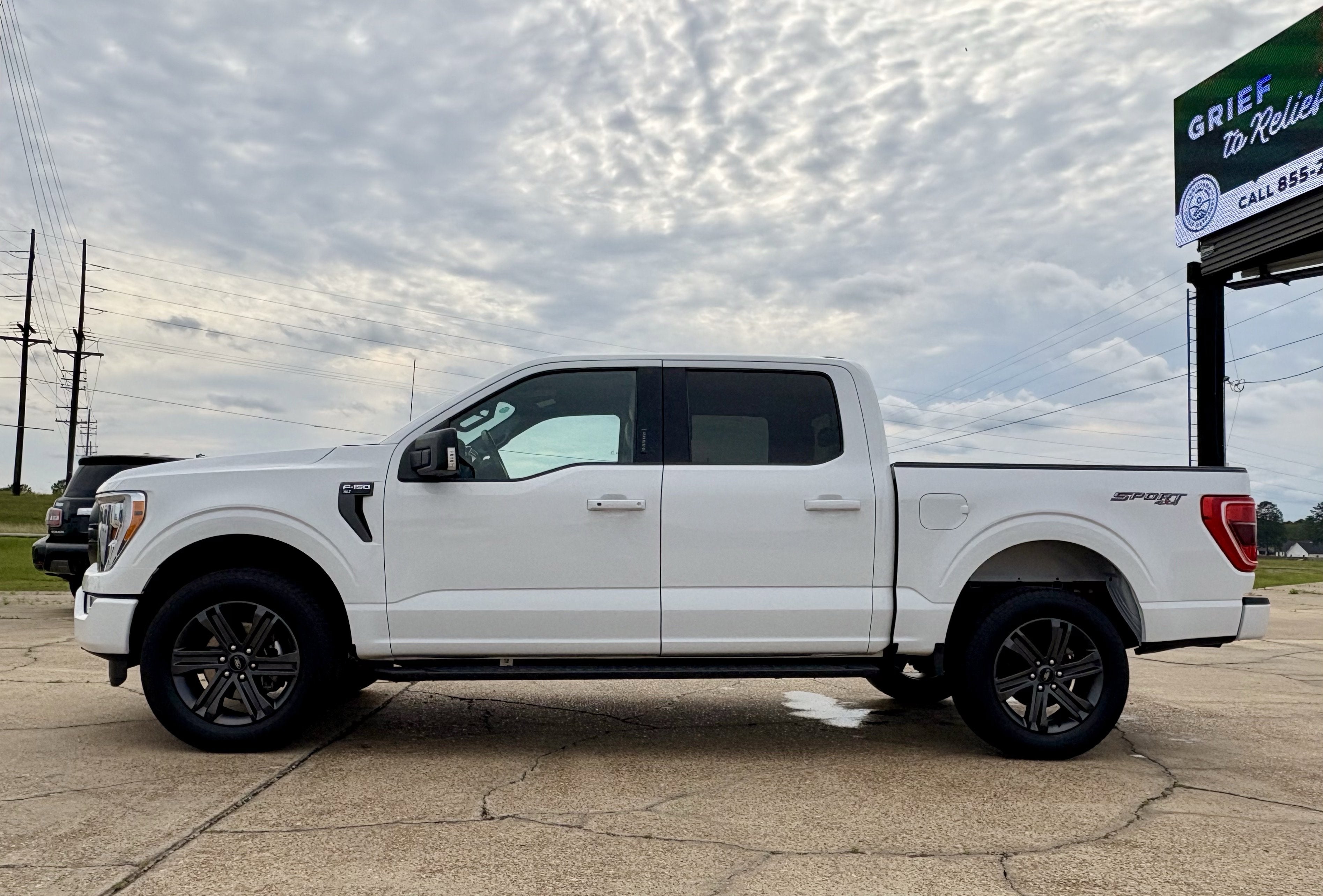 2023 Ford F-150 Base