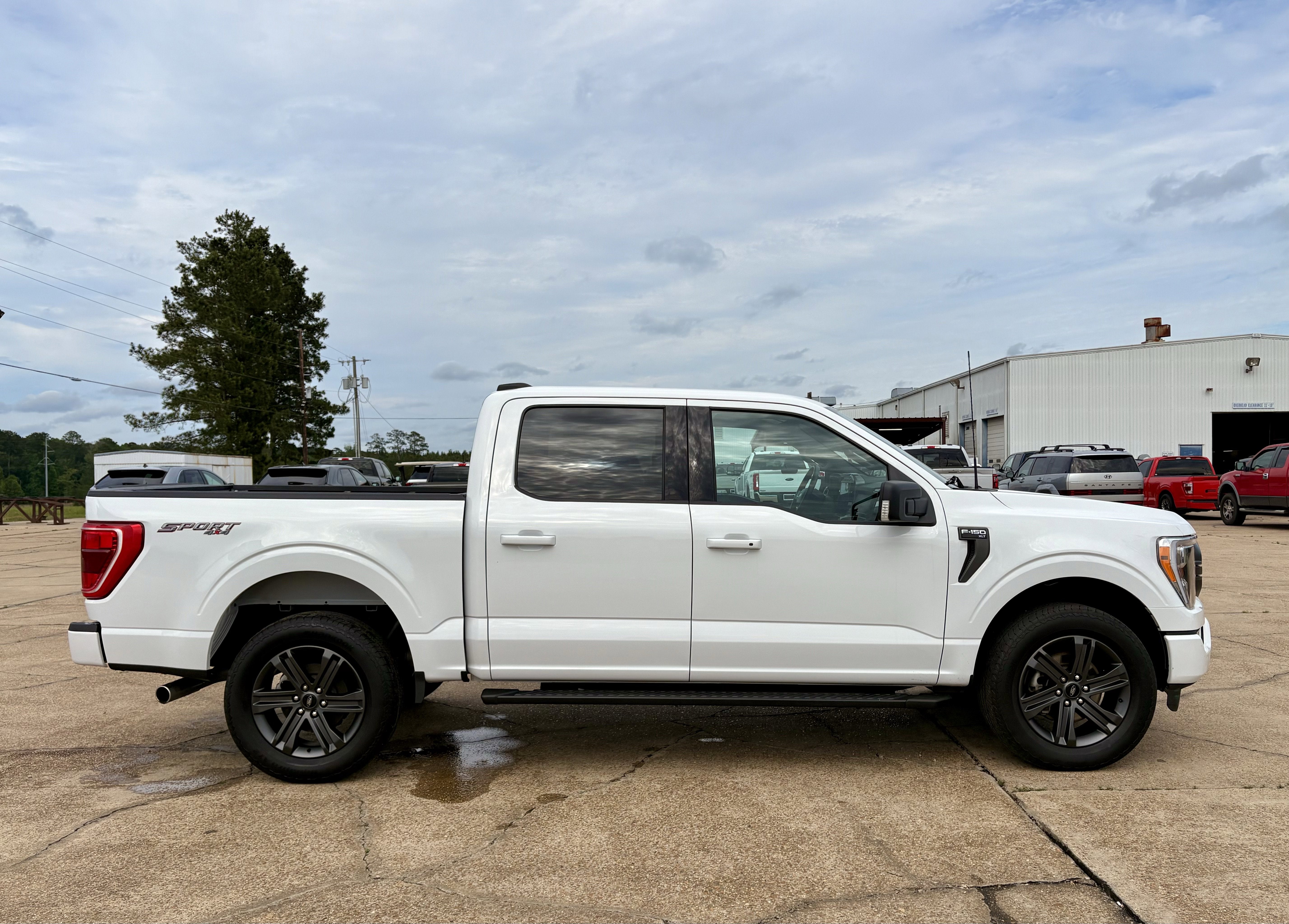 2023 Ford F-150 Base