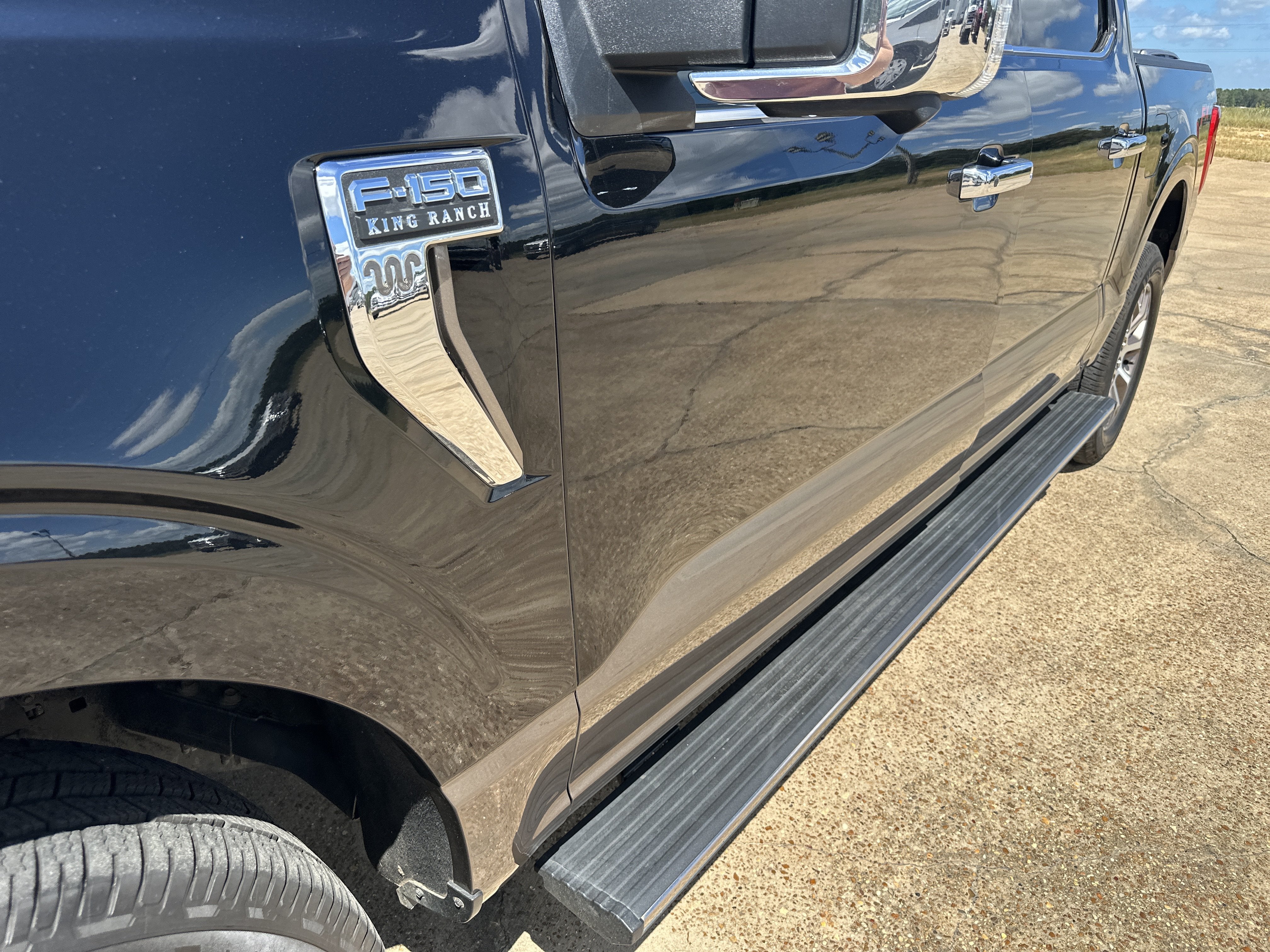 2023 Ford F-150 Base