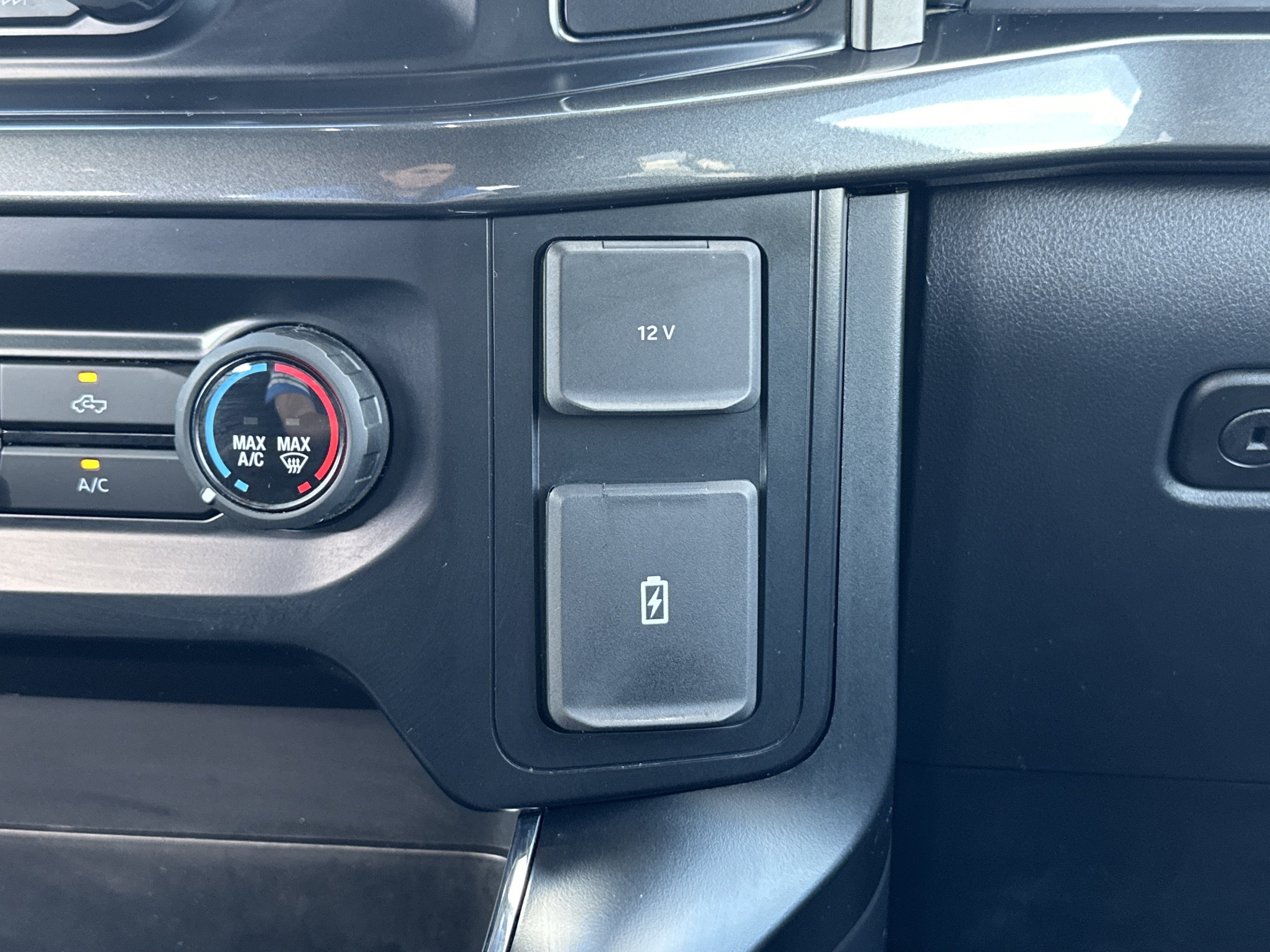 2023 Ford F-150 Base
