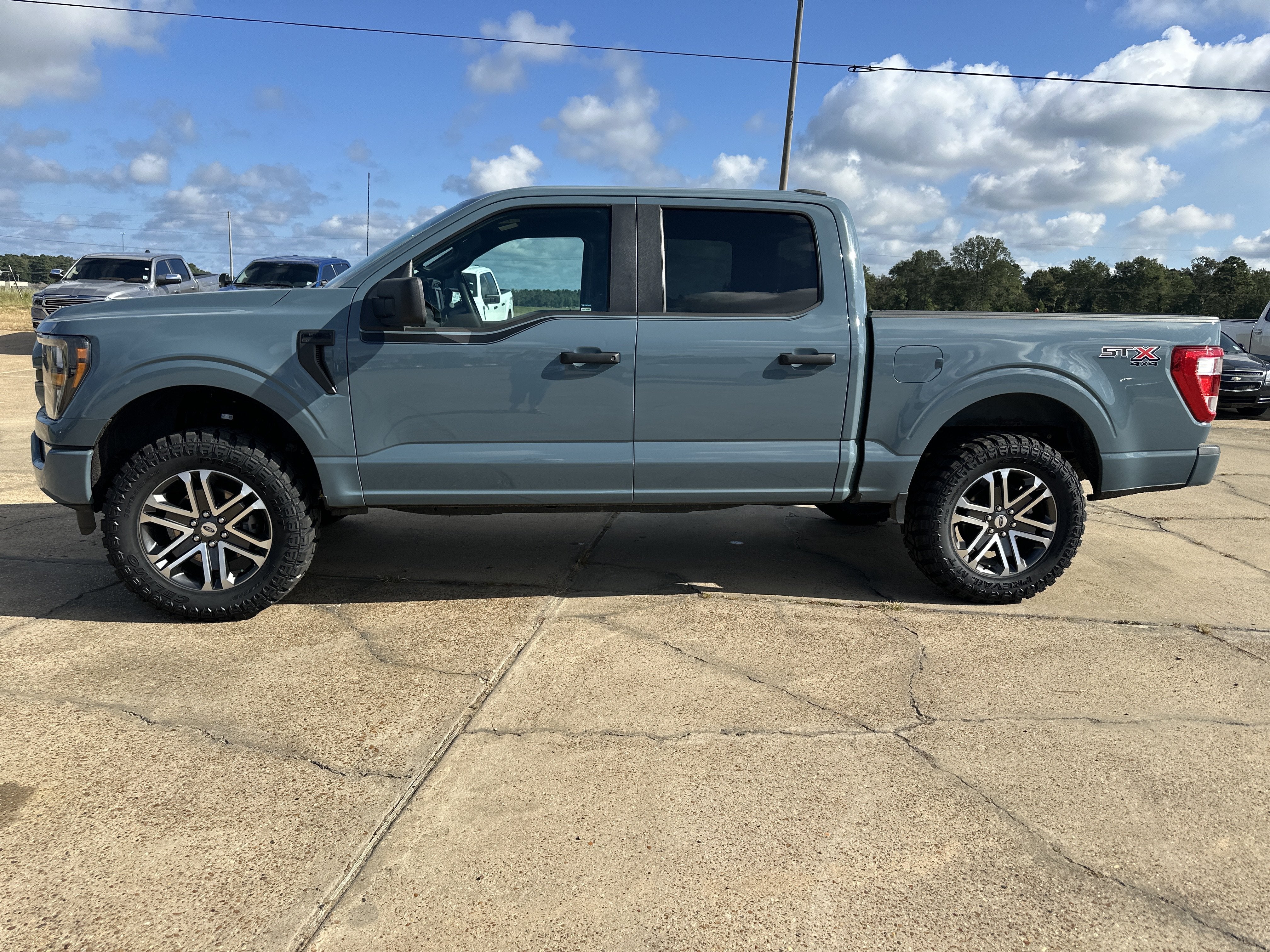 2023 Ford F-150 Base