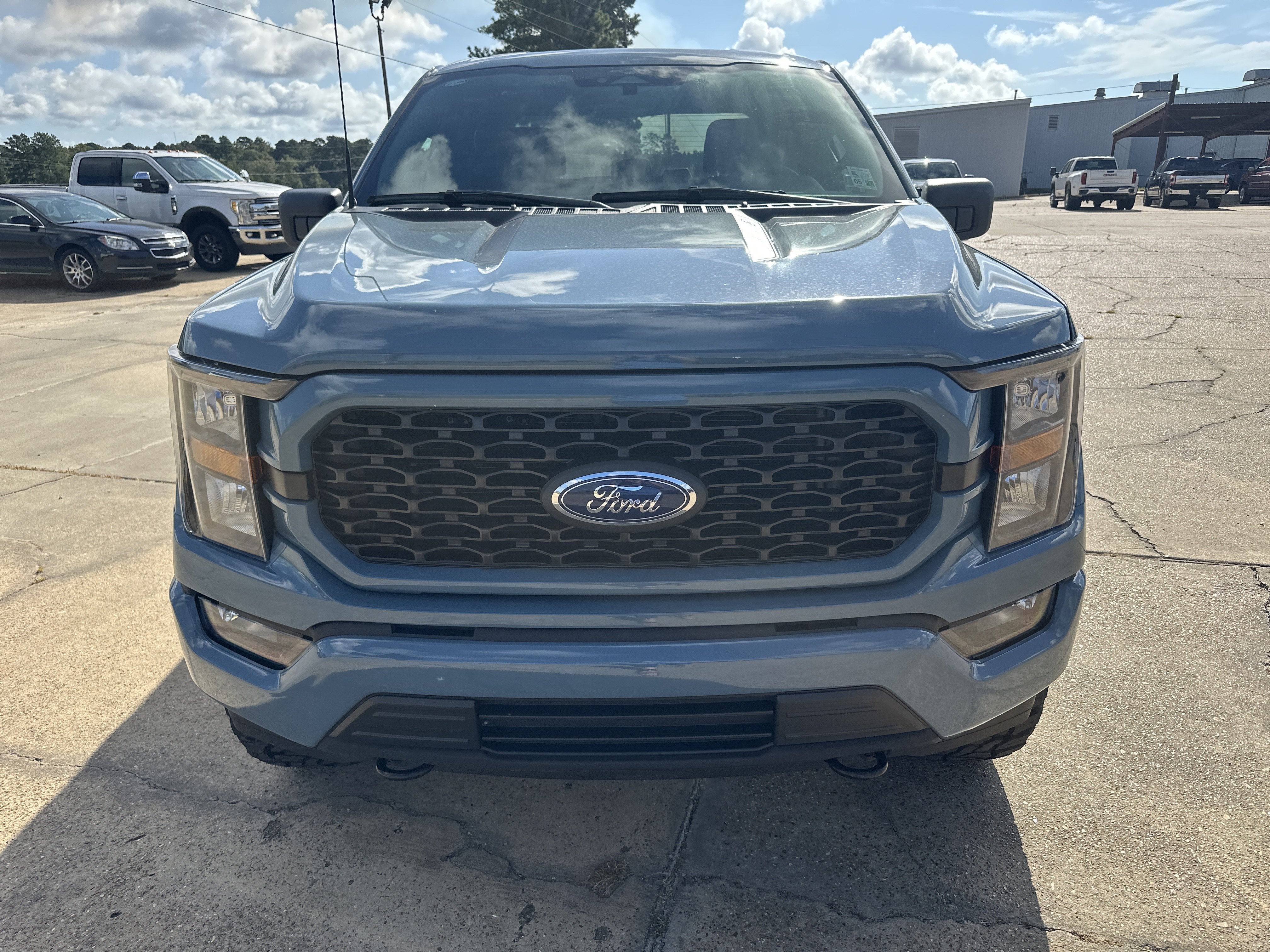 2023 Ford F-150 Base