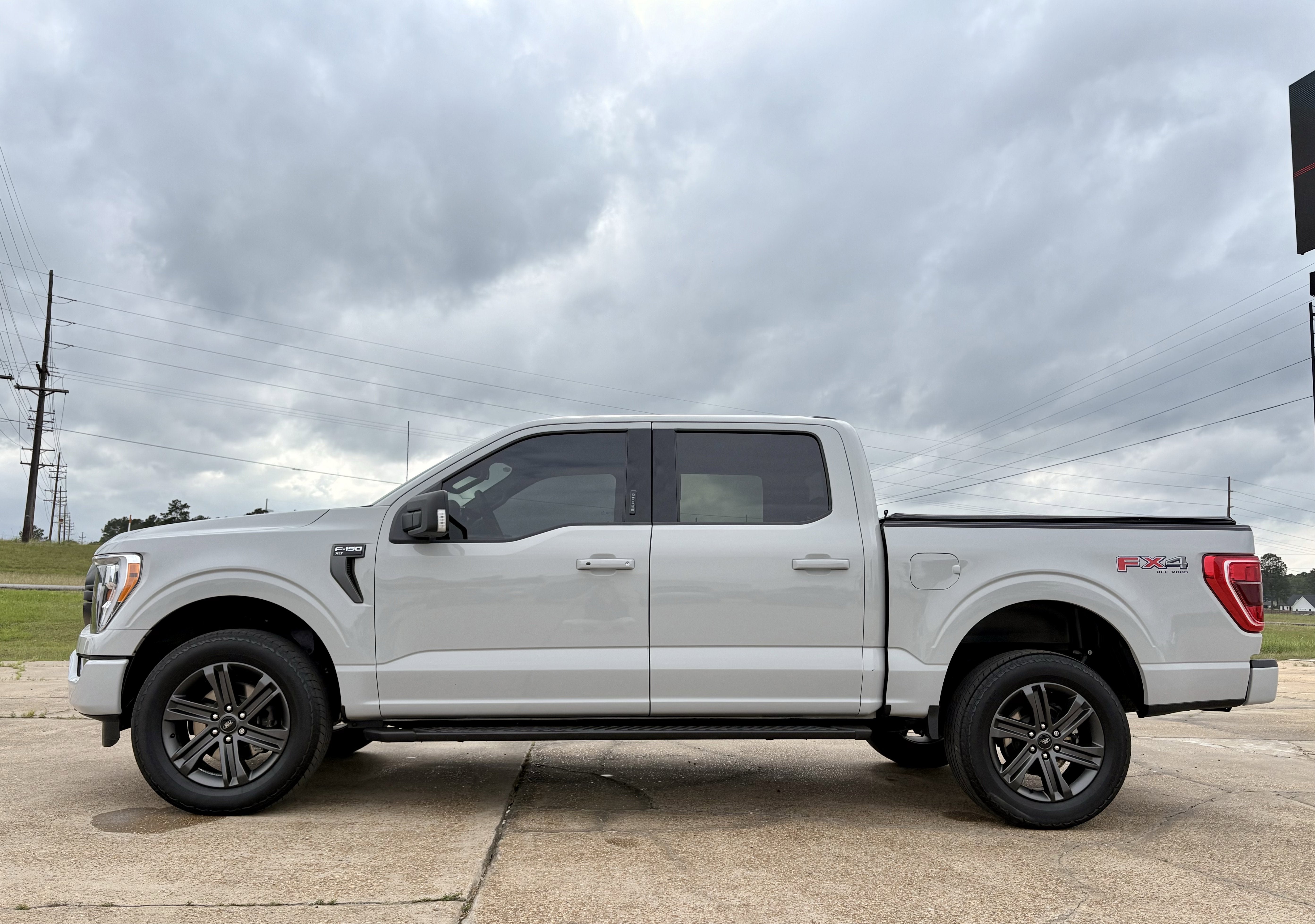 2023 Ford F-150 Base