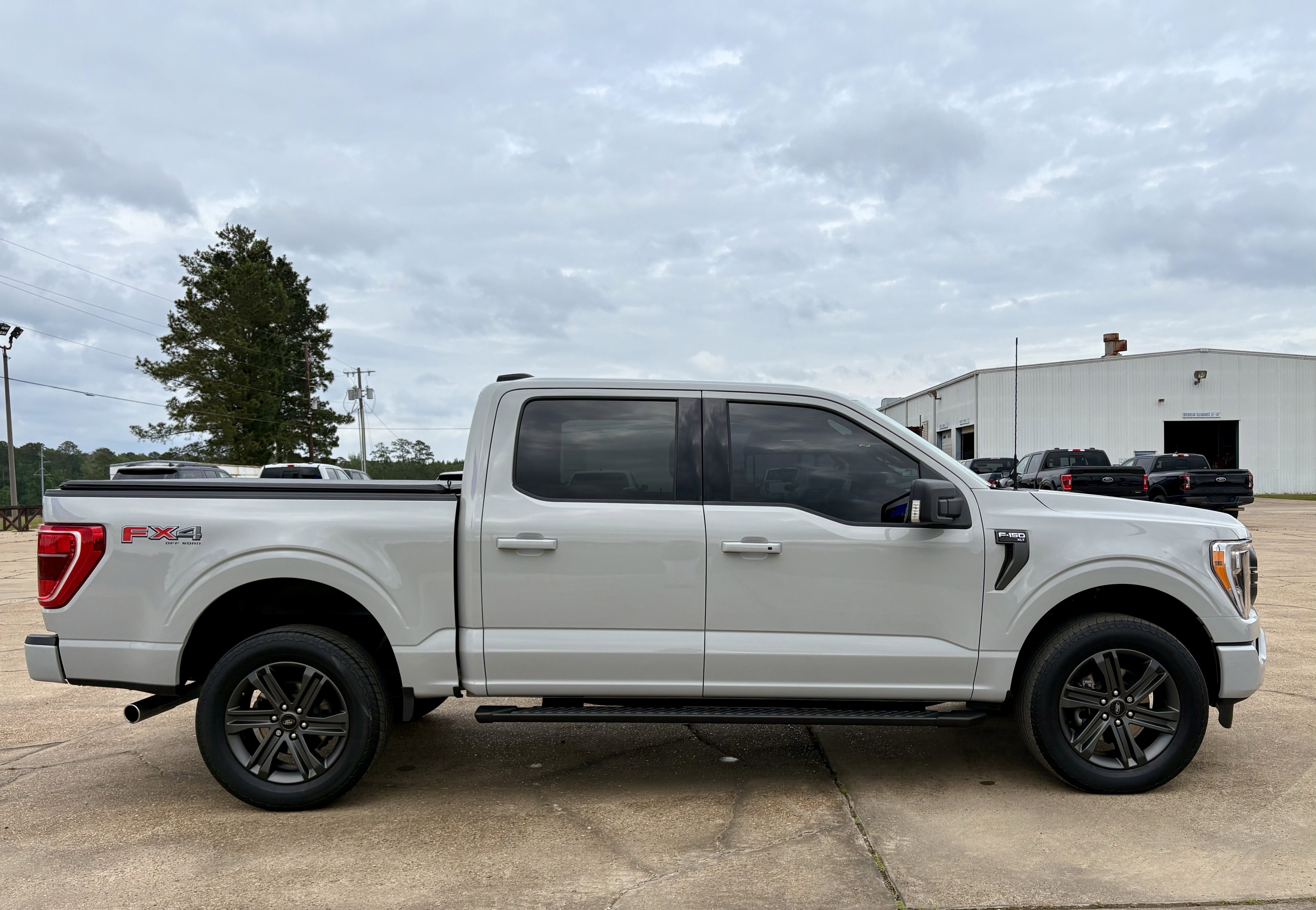 2023 Ford F-150 Base