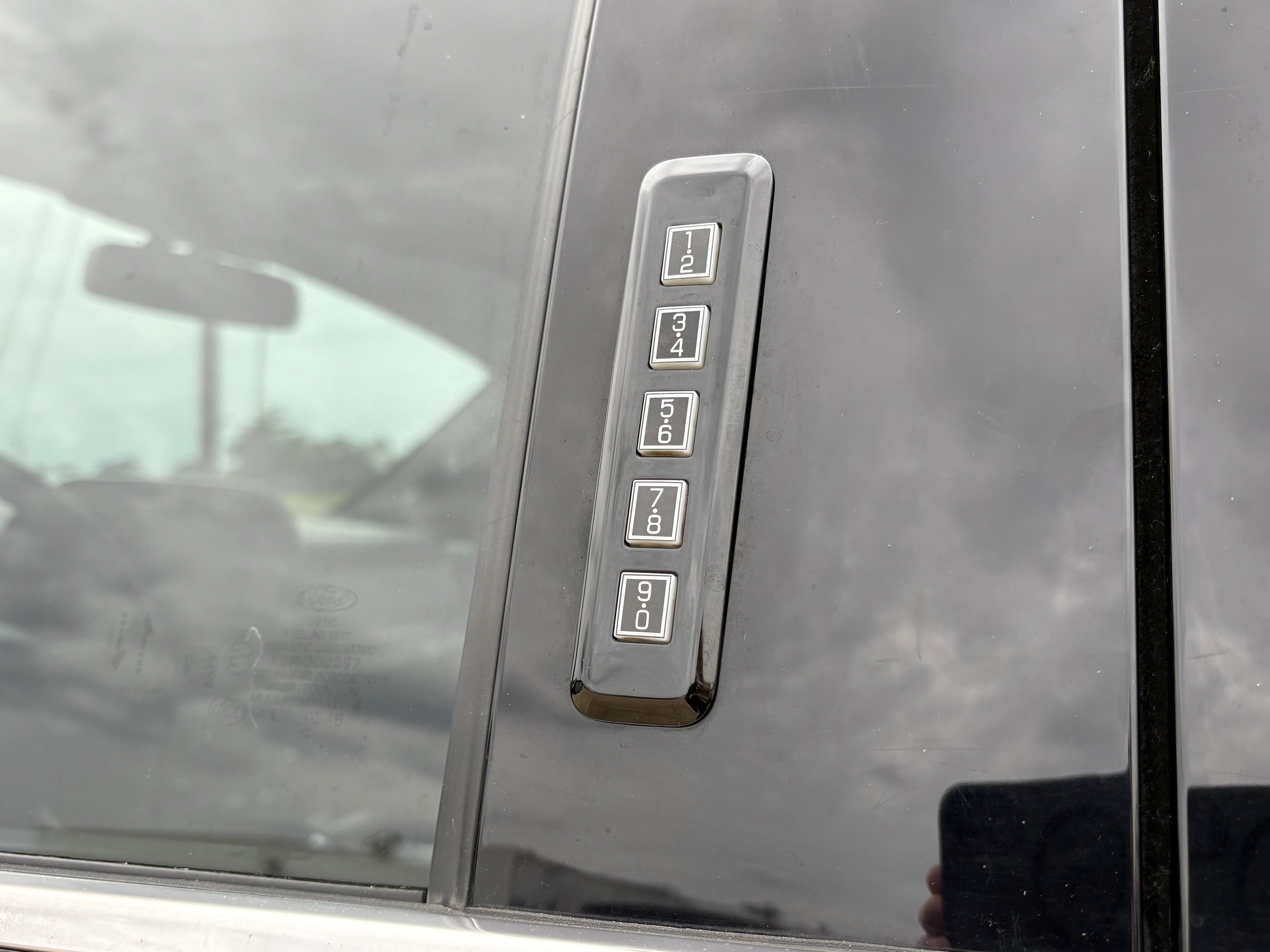 2023 Ford F-150 Base