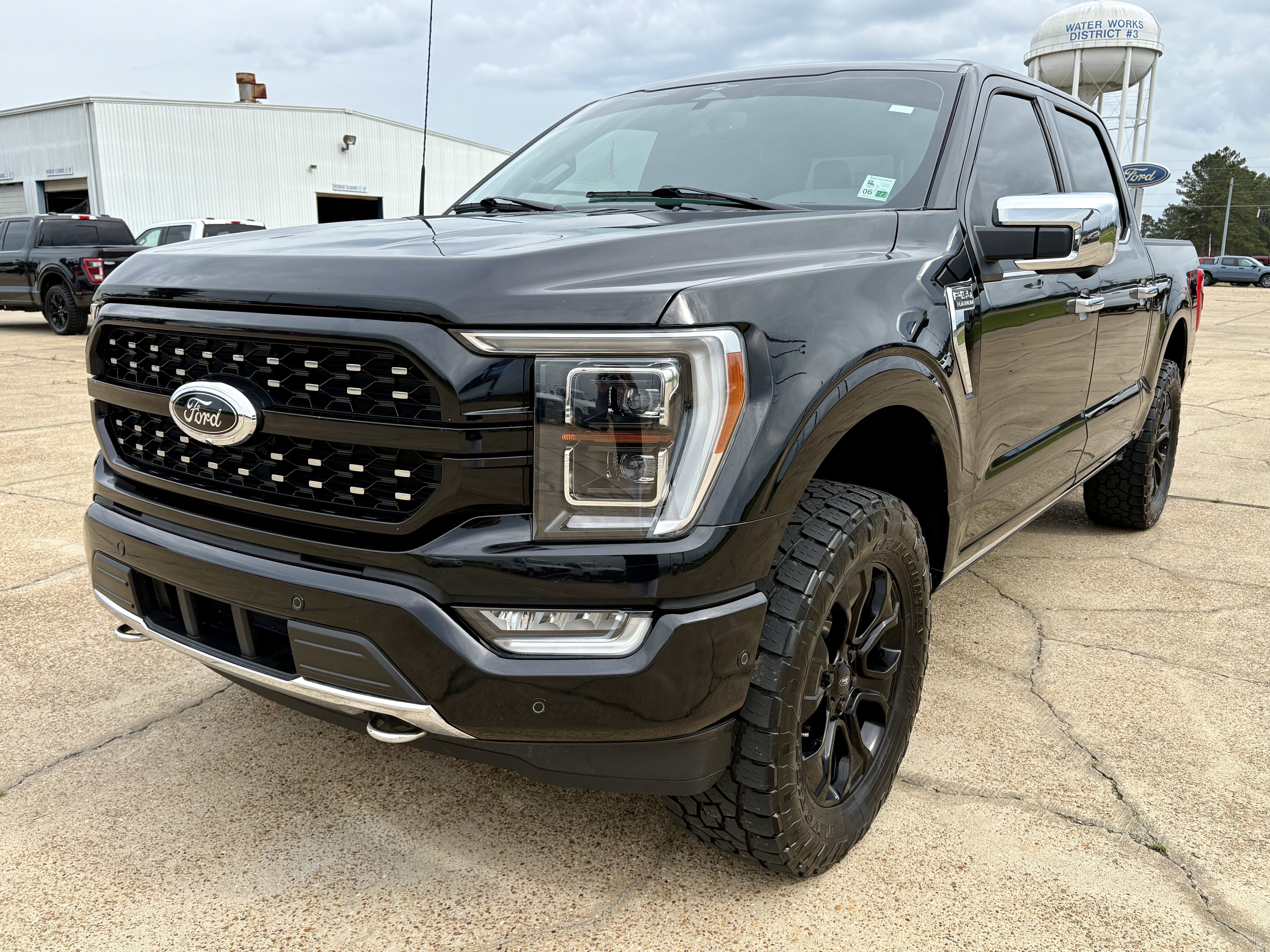 2023 Ford F-150 Base