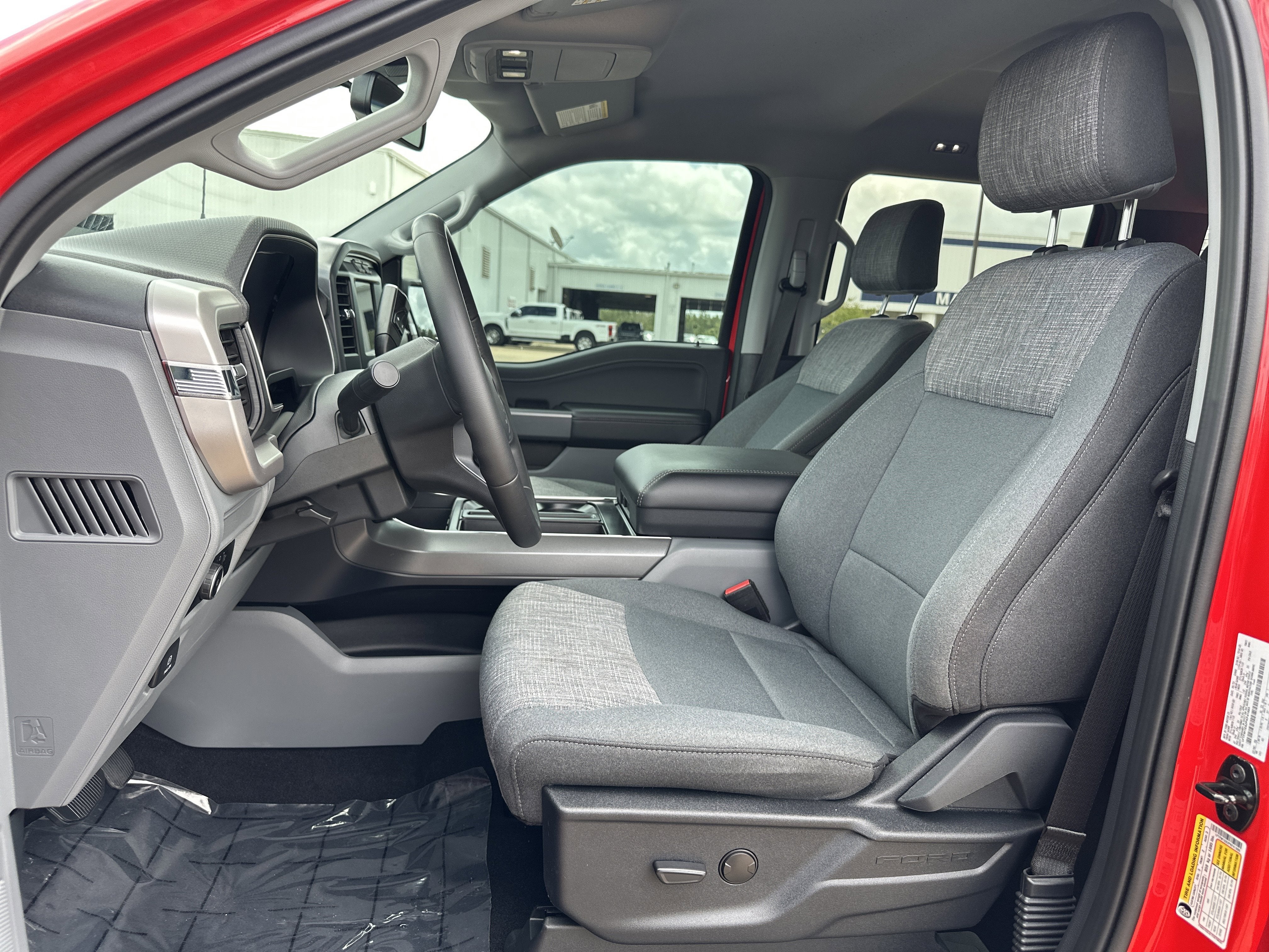 2023 Ford F-150 Base