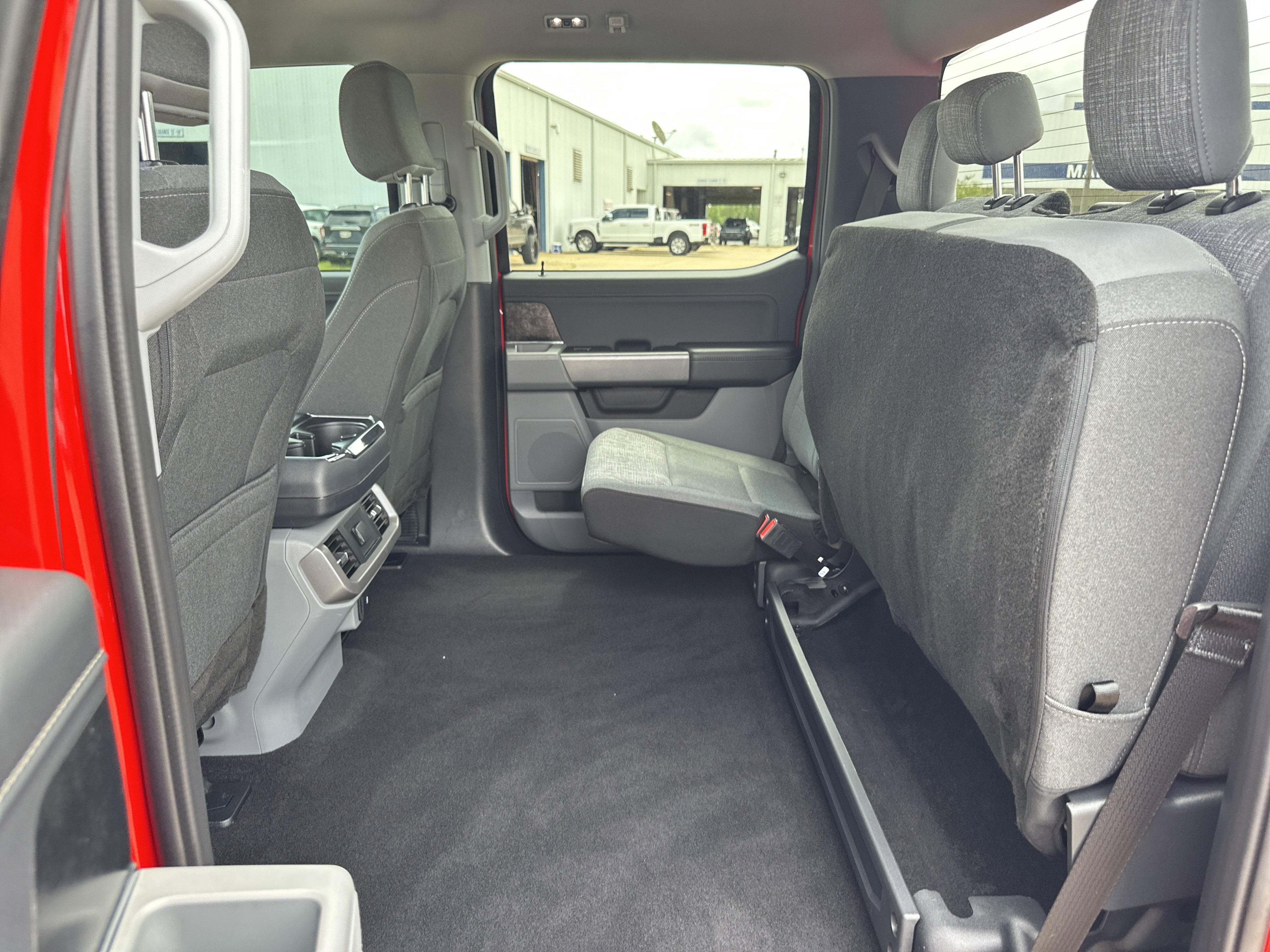 2023 Ford F-150 Base