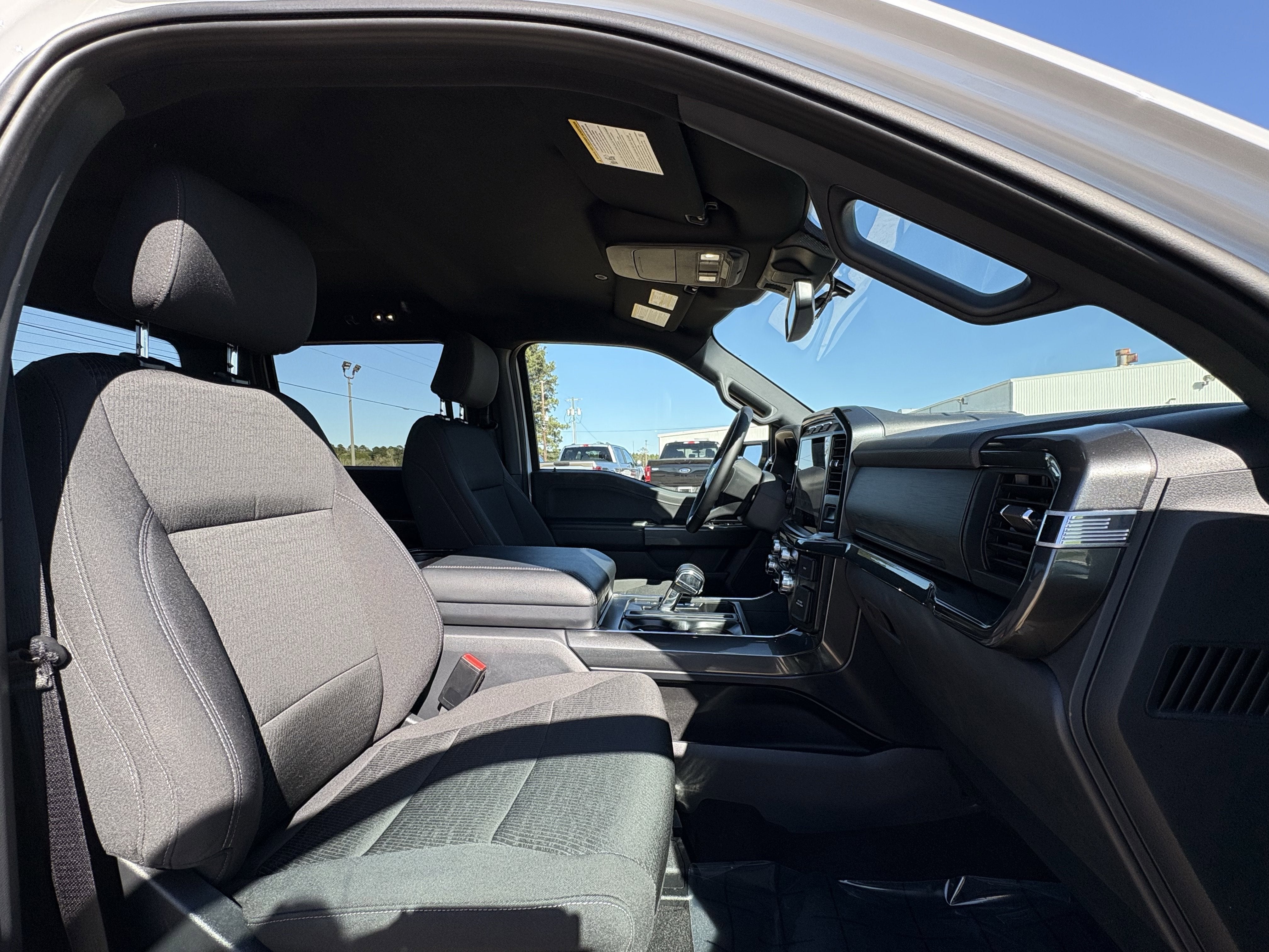 2023 Ford F-150 Base