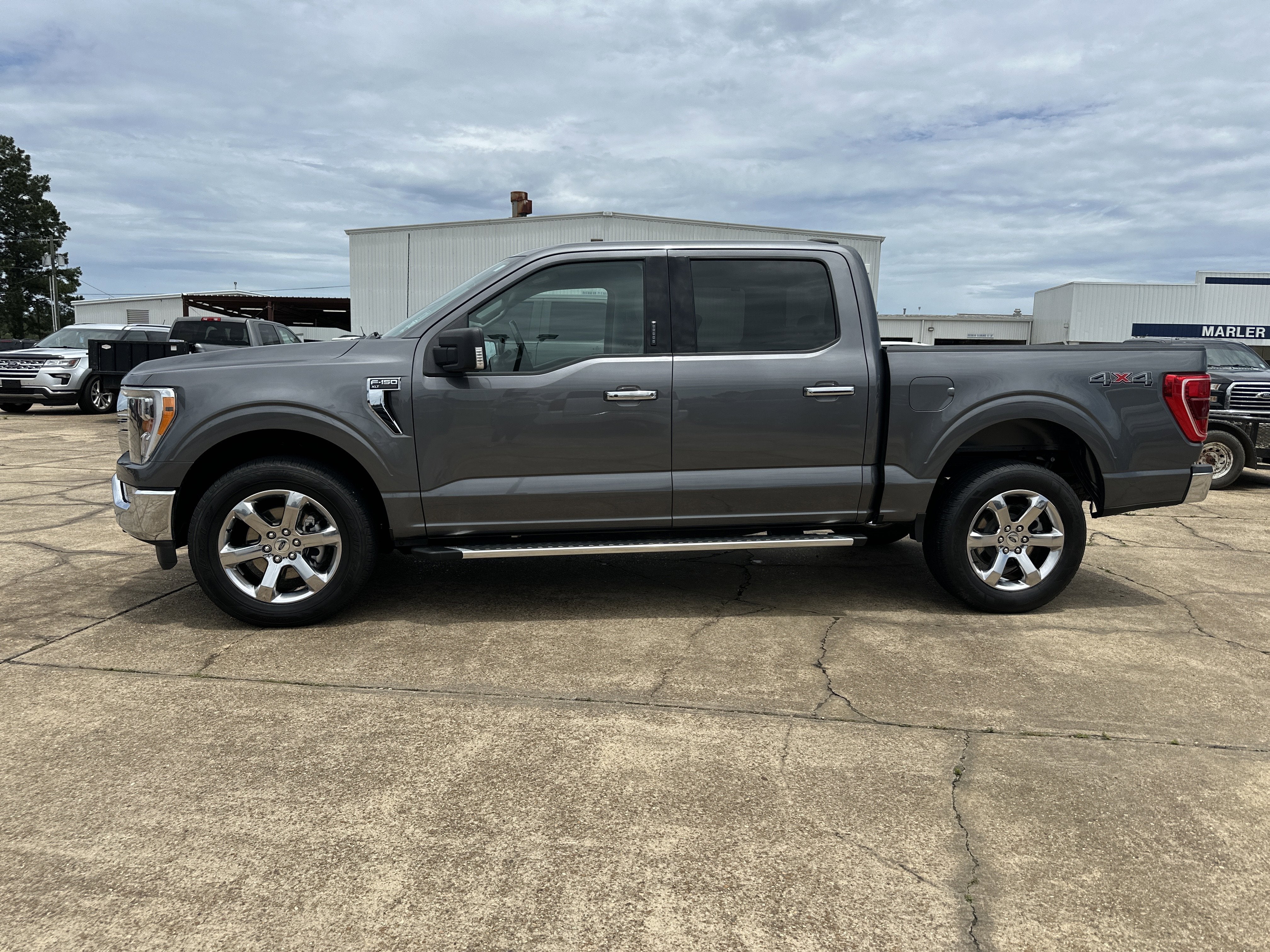 2022 Ford F-150 Base