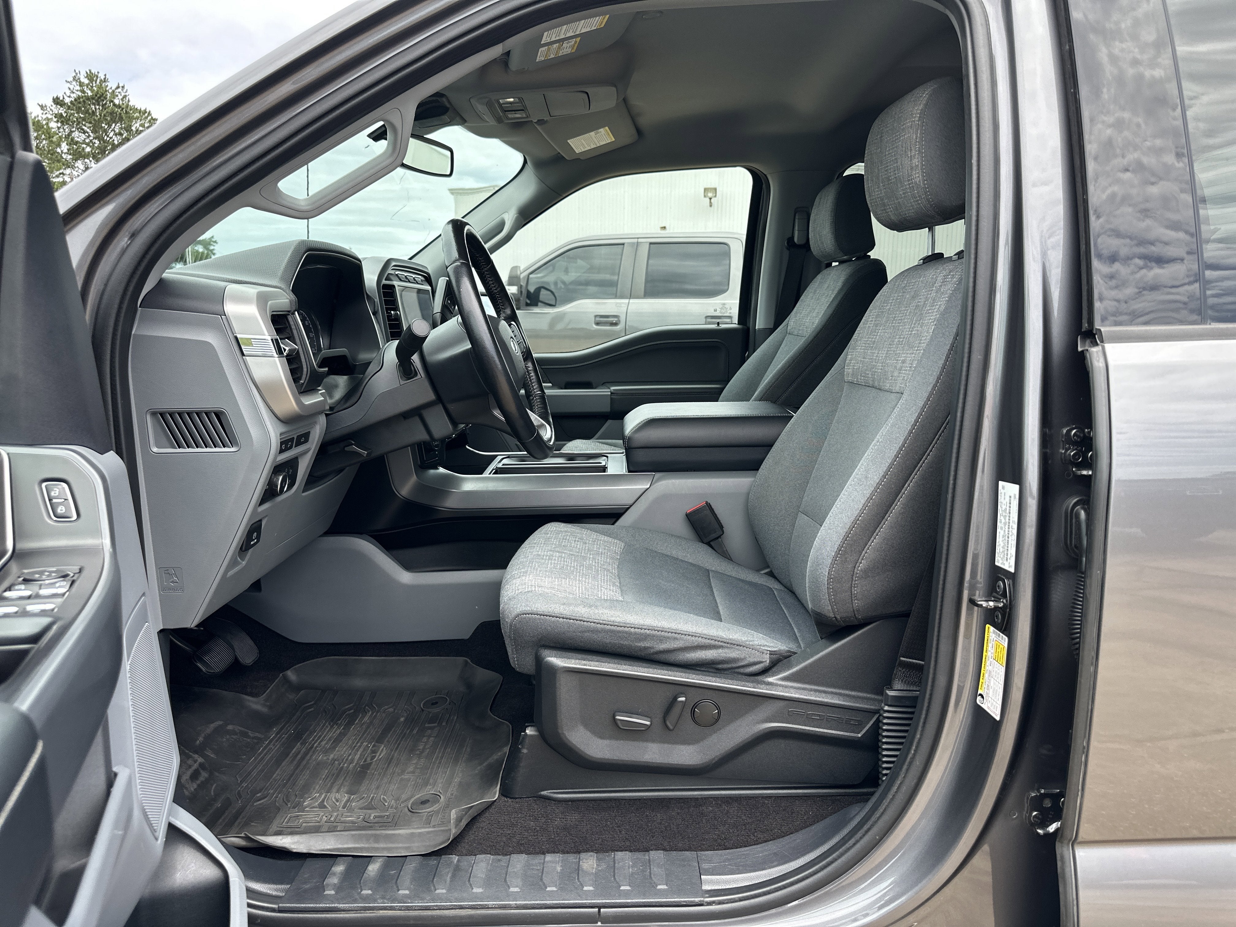 2022 Ford F-150 Base