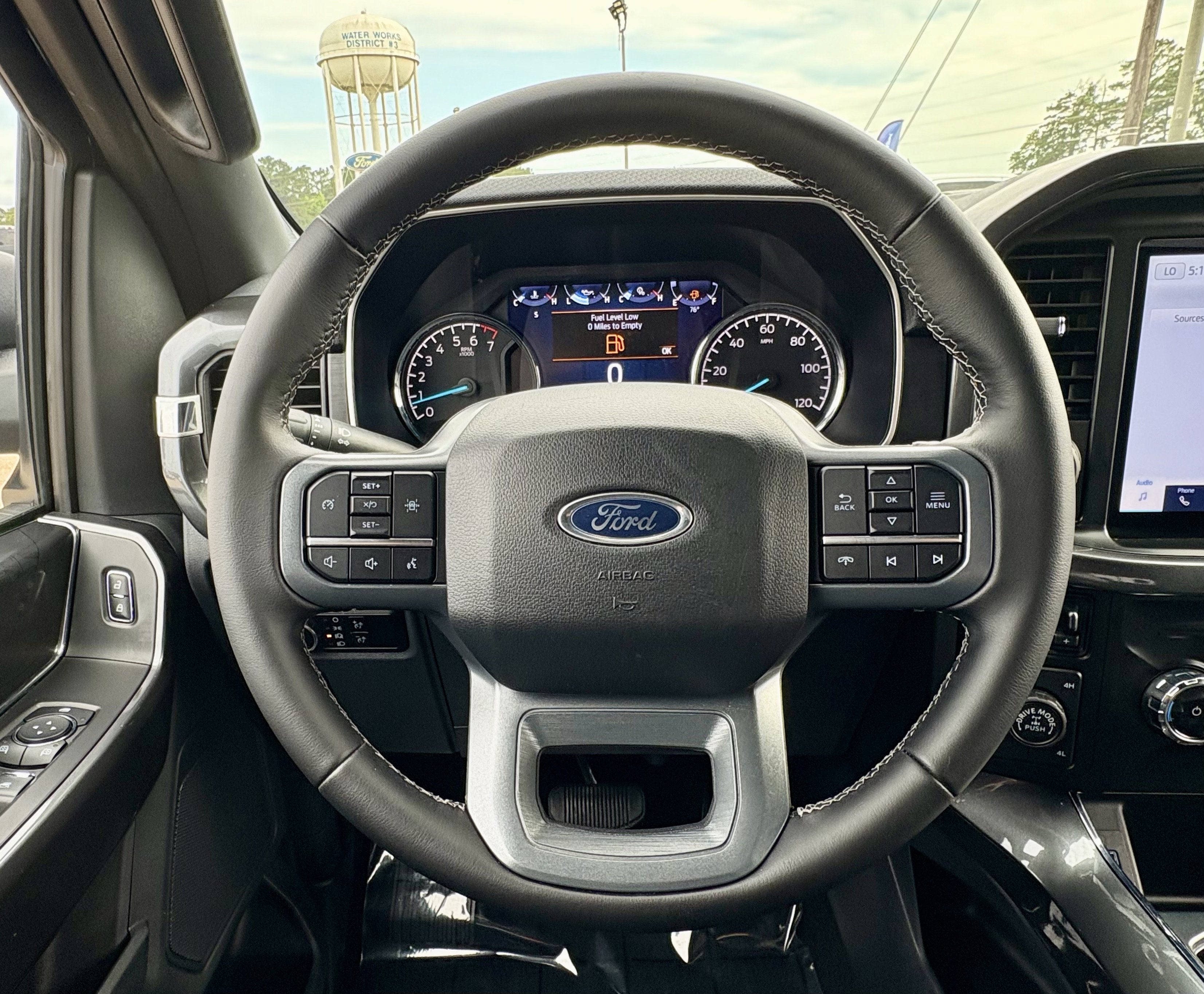 2023 Ford F-150 Base