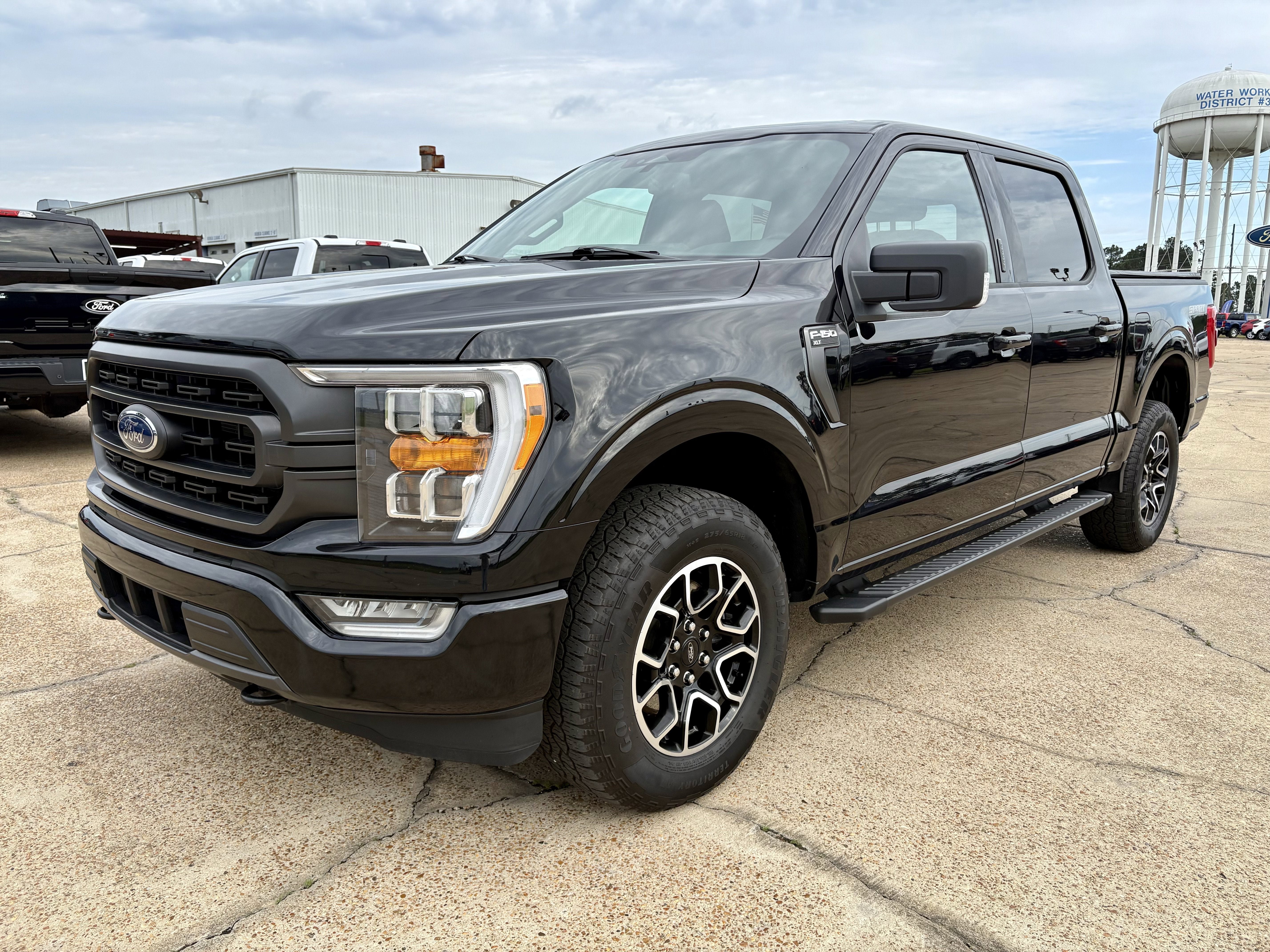 2023 Ford F-150 Base