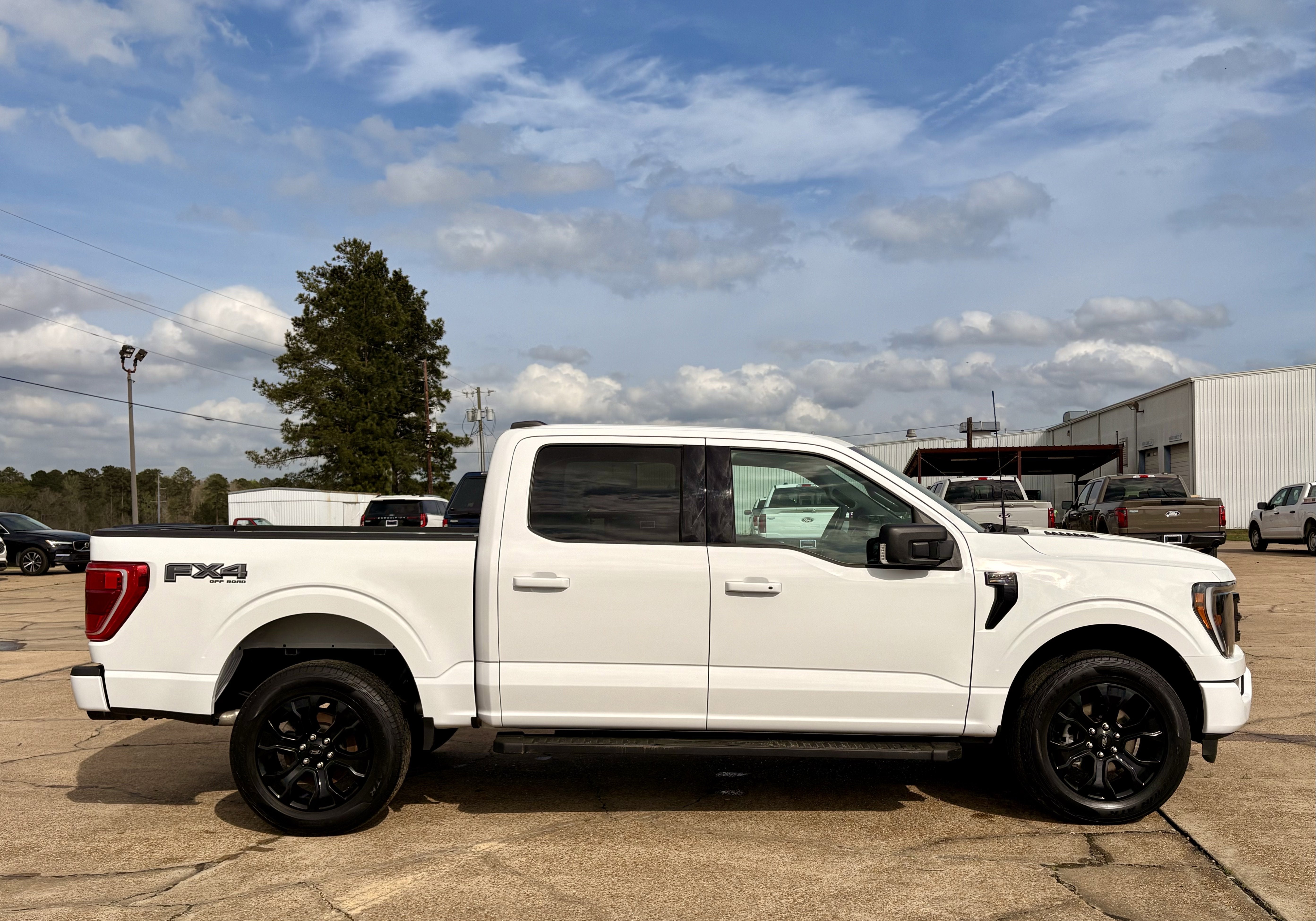 2022 Ford F-150 Base