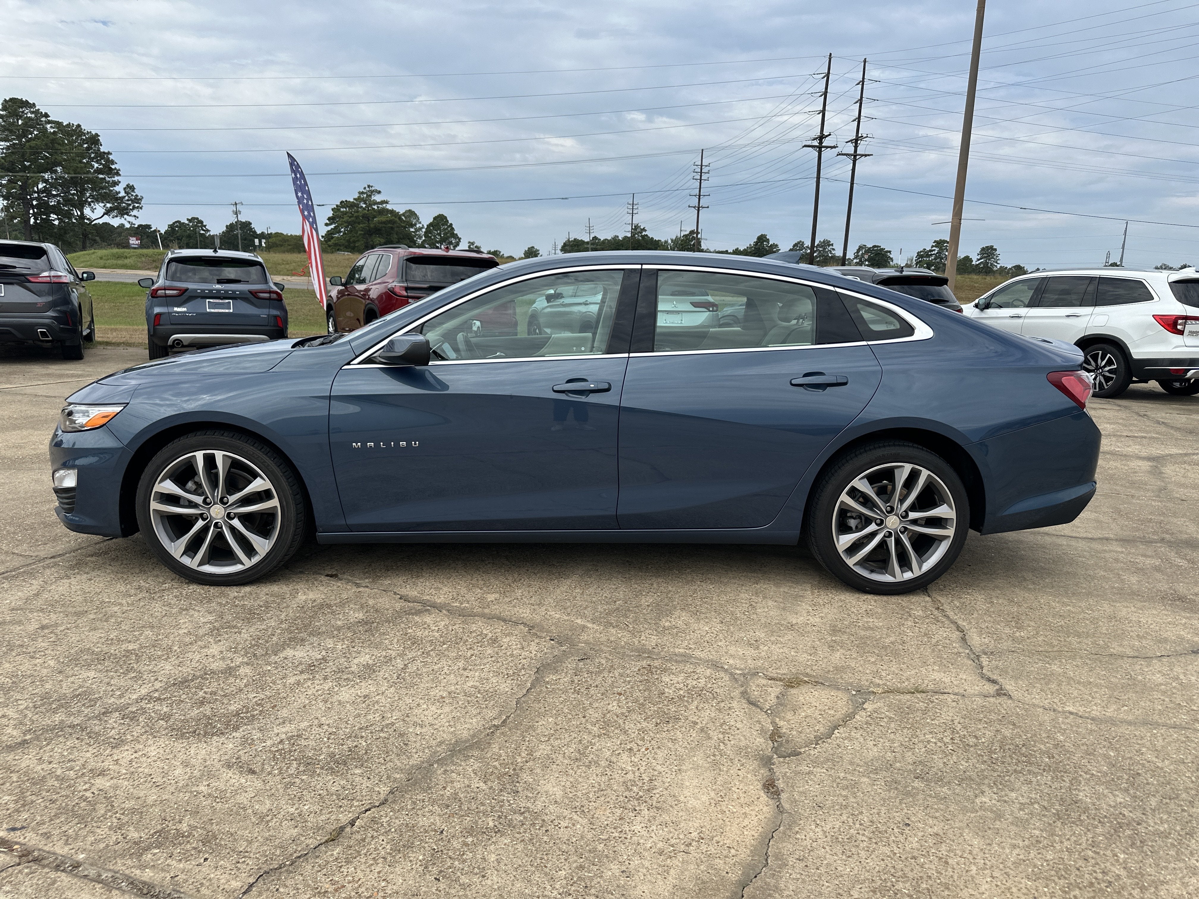 2024 Chevrolet Malibu LT w/2LT