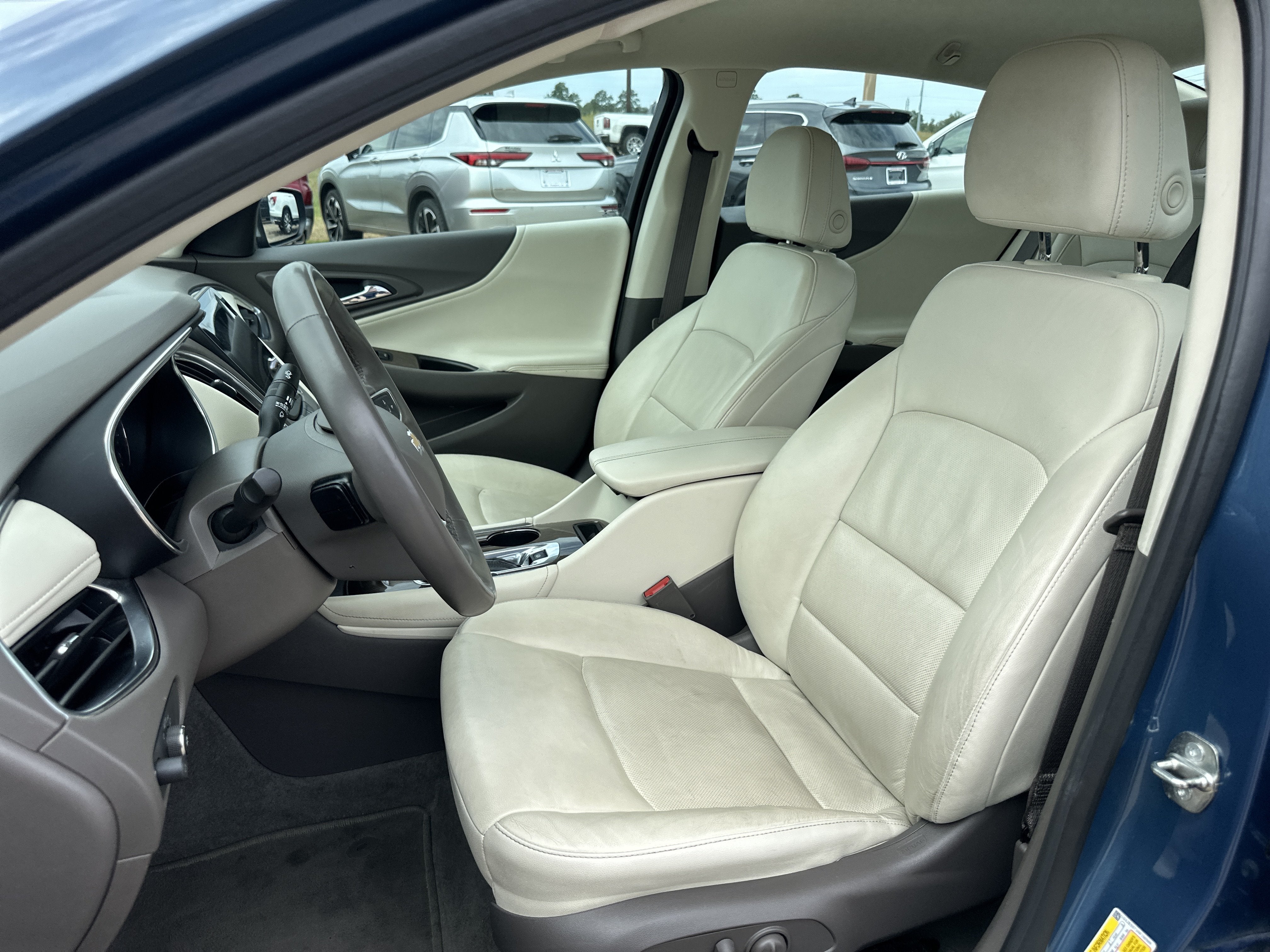 2024 Chevrolet Malibu LT w/2LT