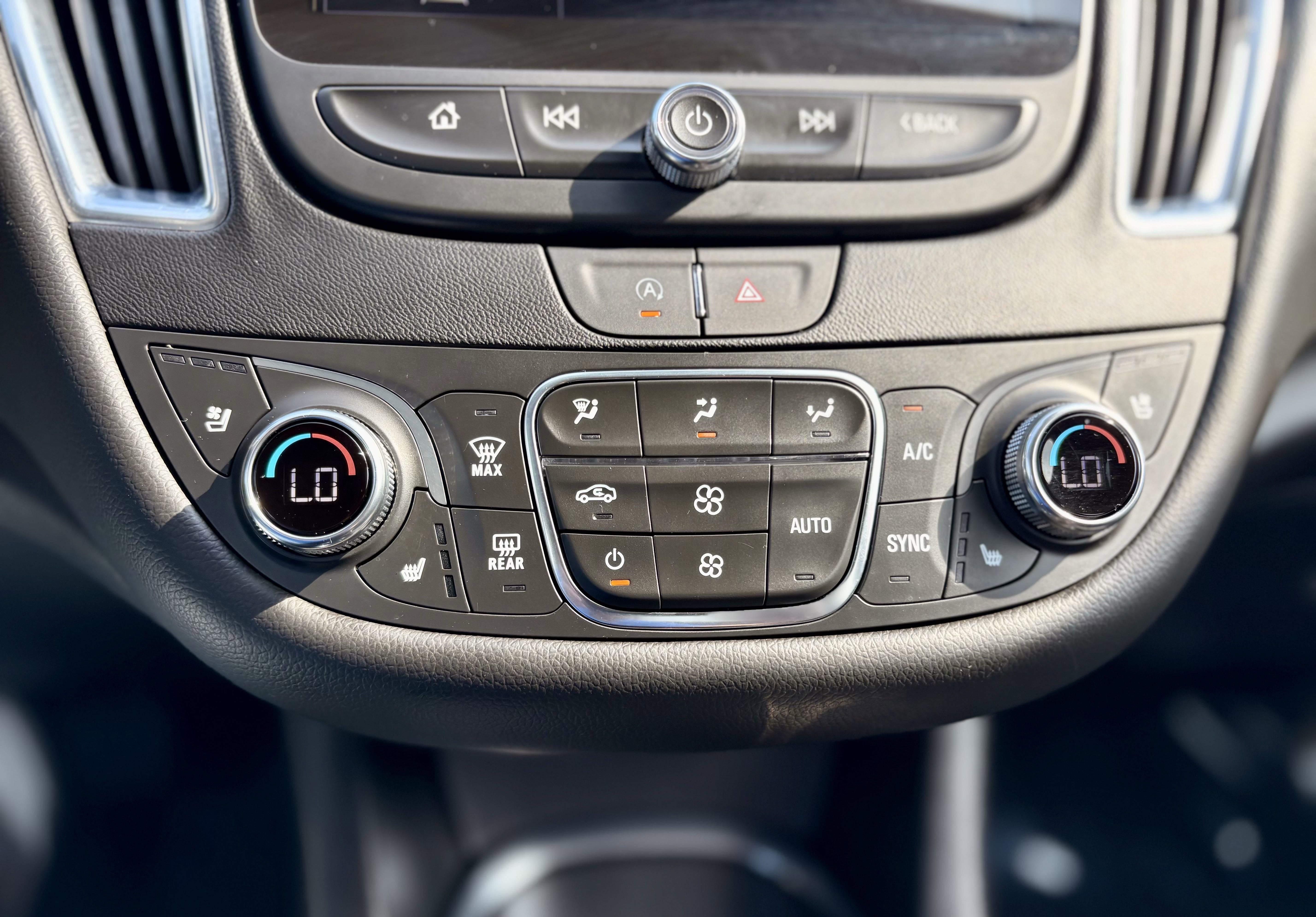 2024 Chevrolet Malibu LT w/2LT