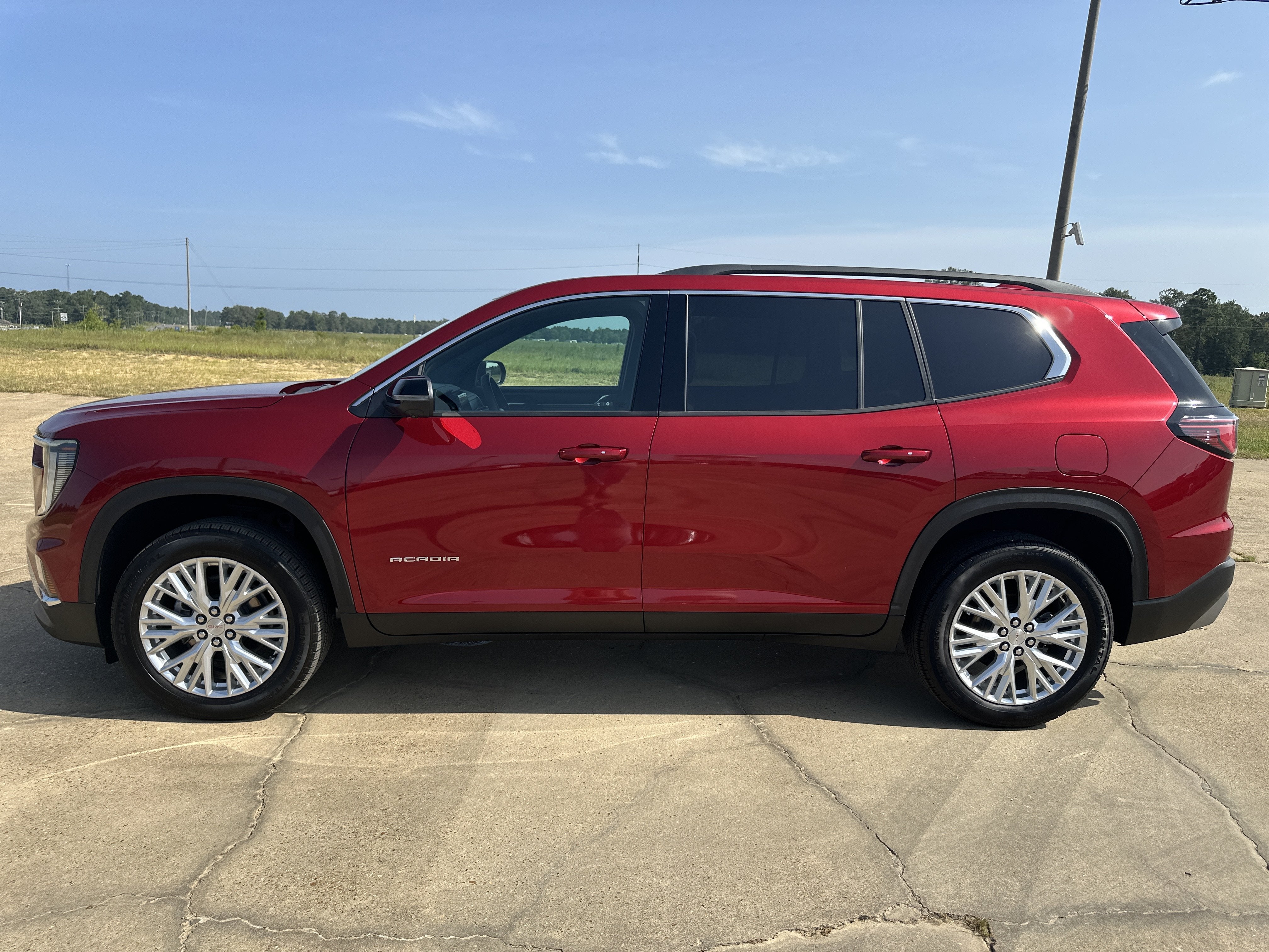 2024 GMC Acadia Elevation