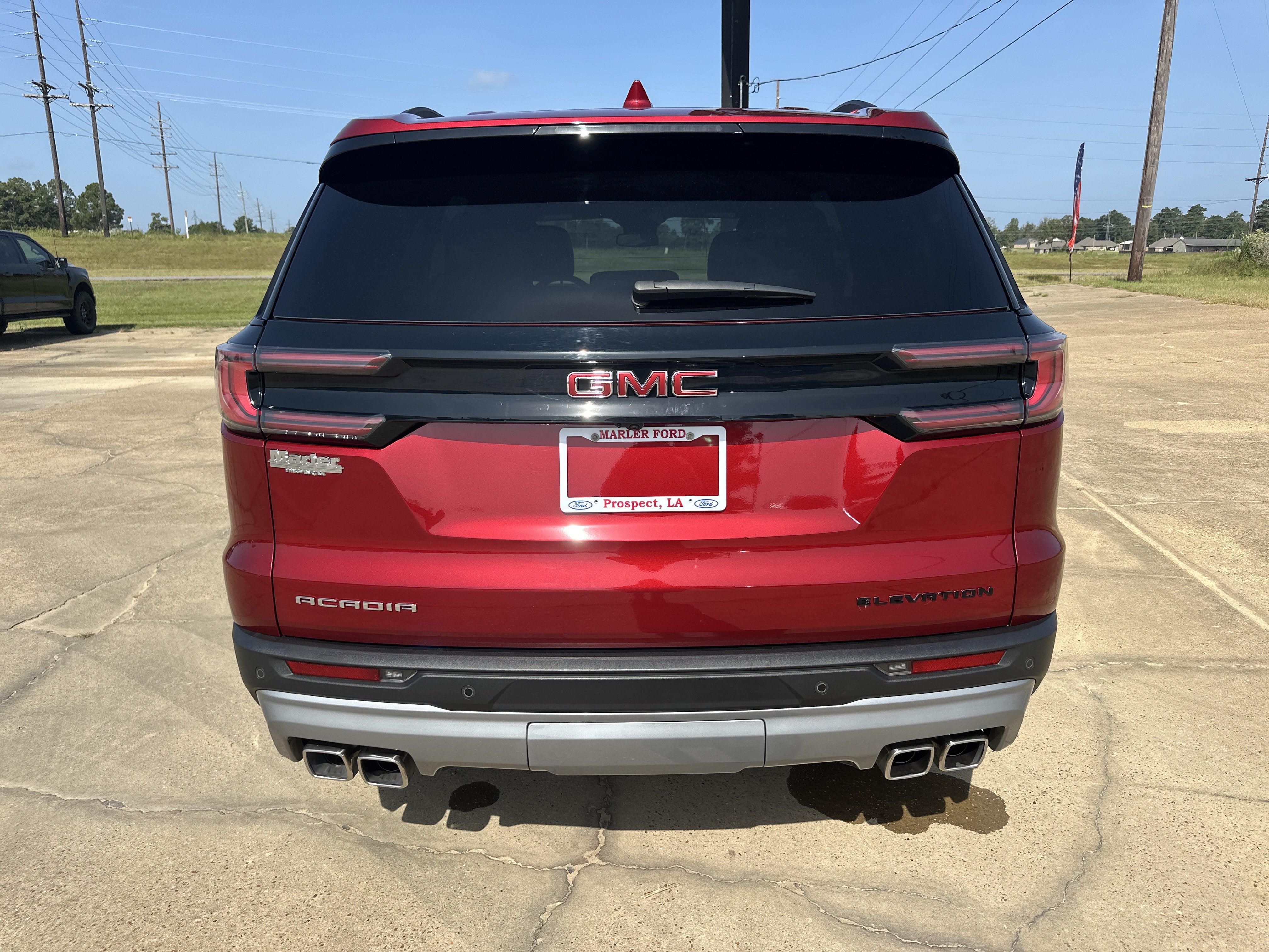 2024 GMC Acadia Elevation
